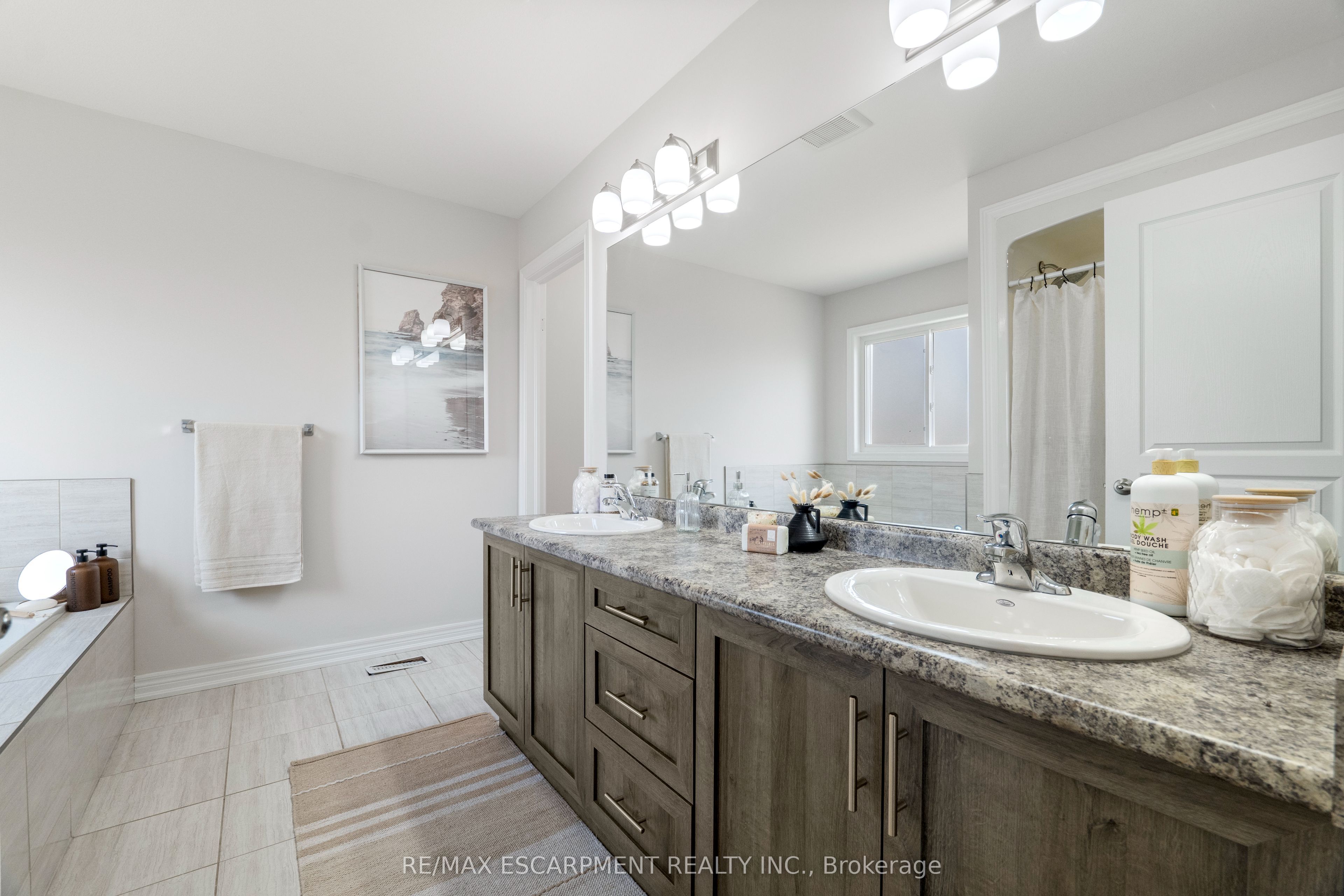 9241 Tallgrass Avenue Property Photo 31