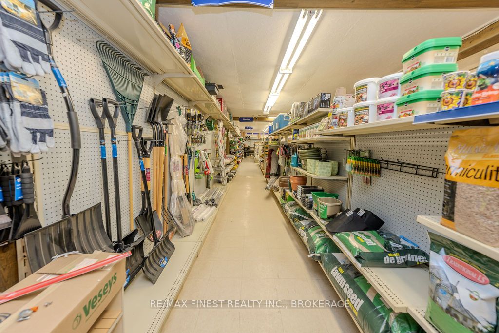 139 Main Street Property Photo 8