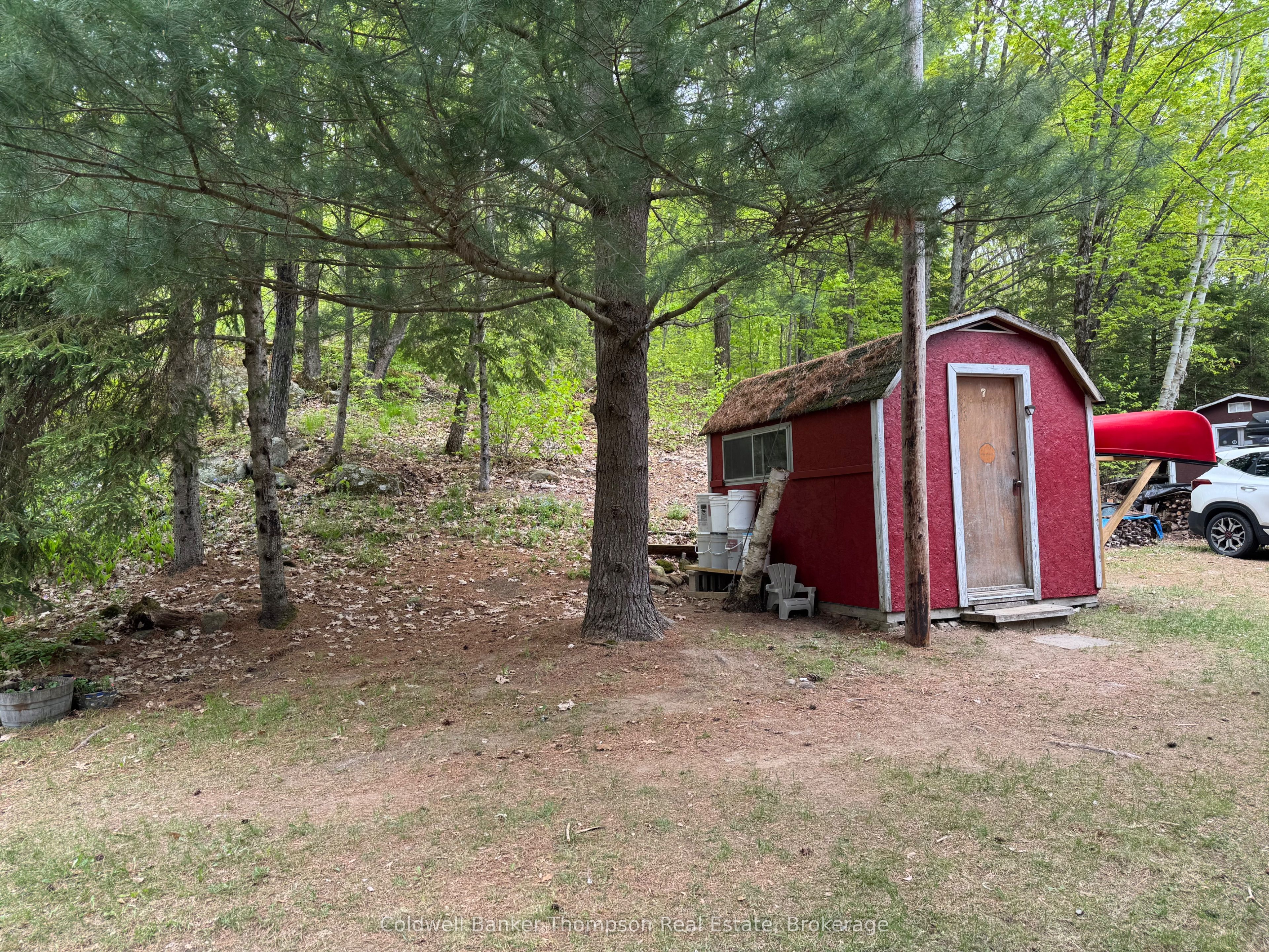 28 Spruce Lane Property Photo 4