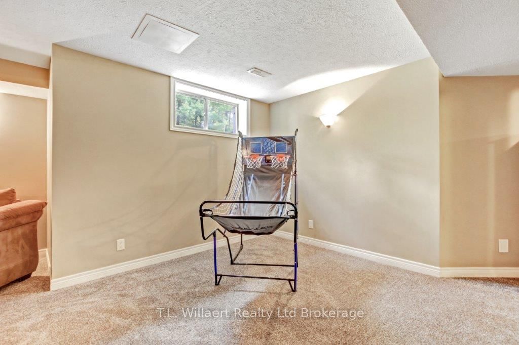 21 Charlton Street Property Photo 28