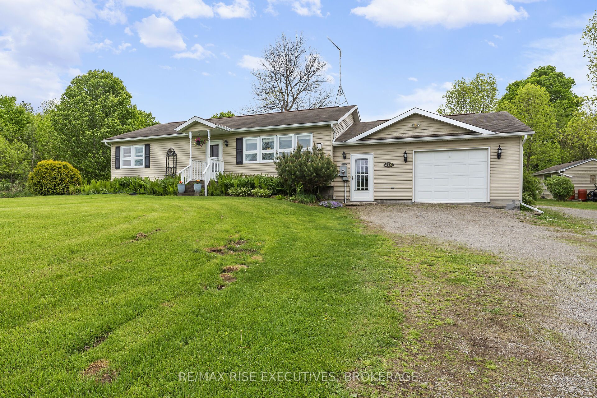 2329 Harlem Road Property Photo 1