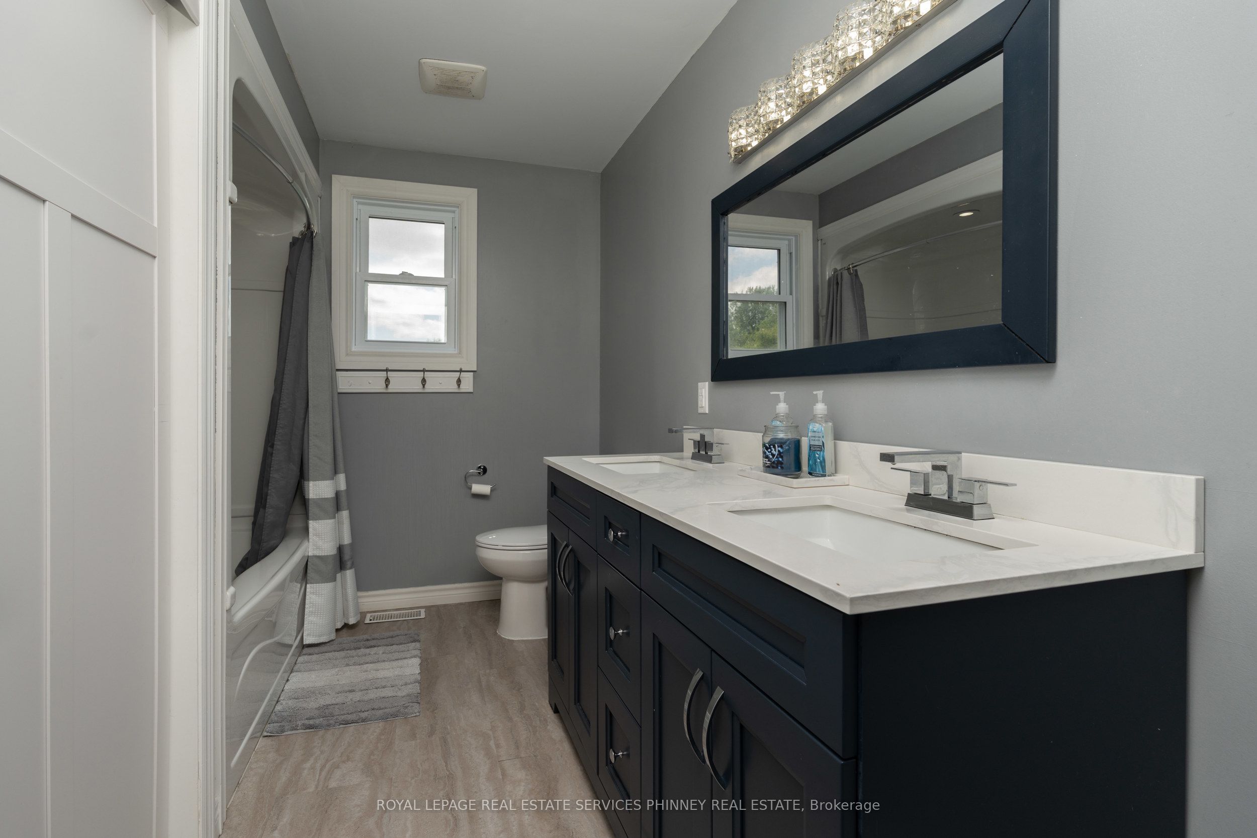 904 Robinson Road Property Photo 11