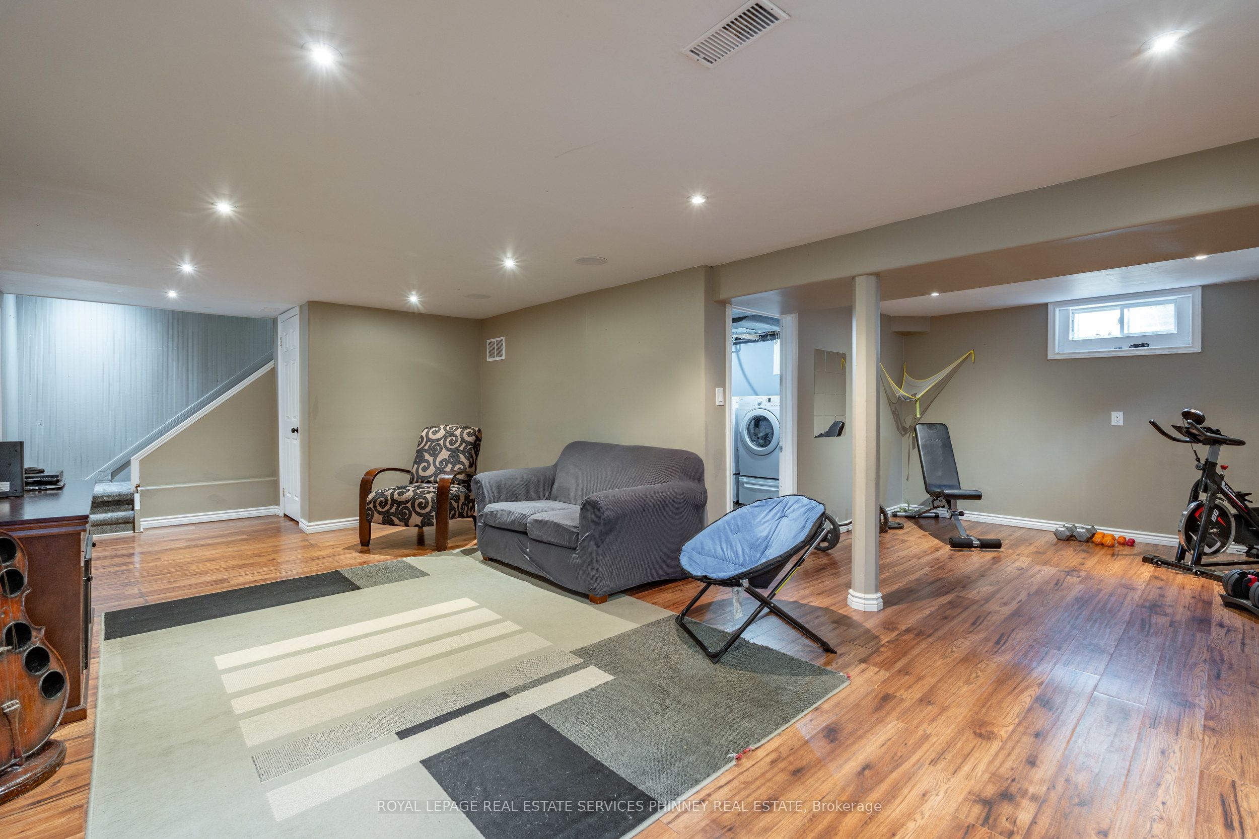 904 Robinson Road Property Photo 15