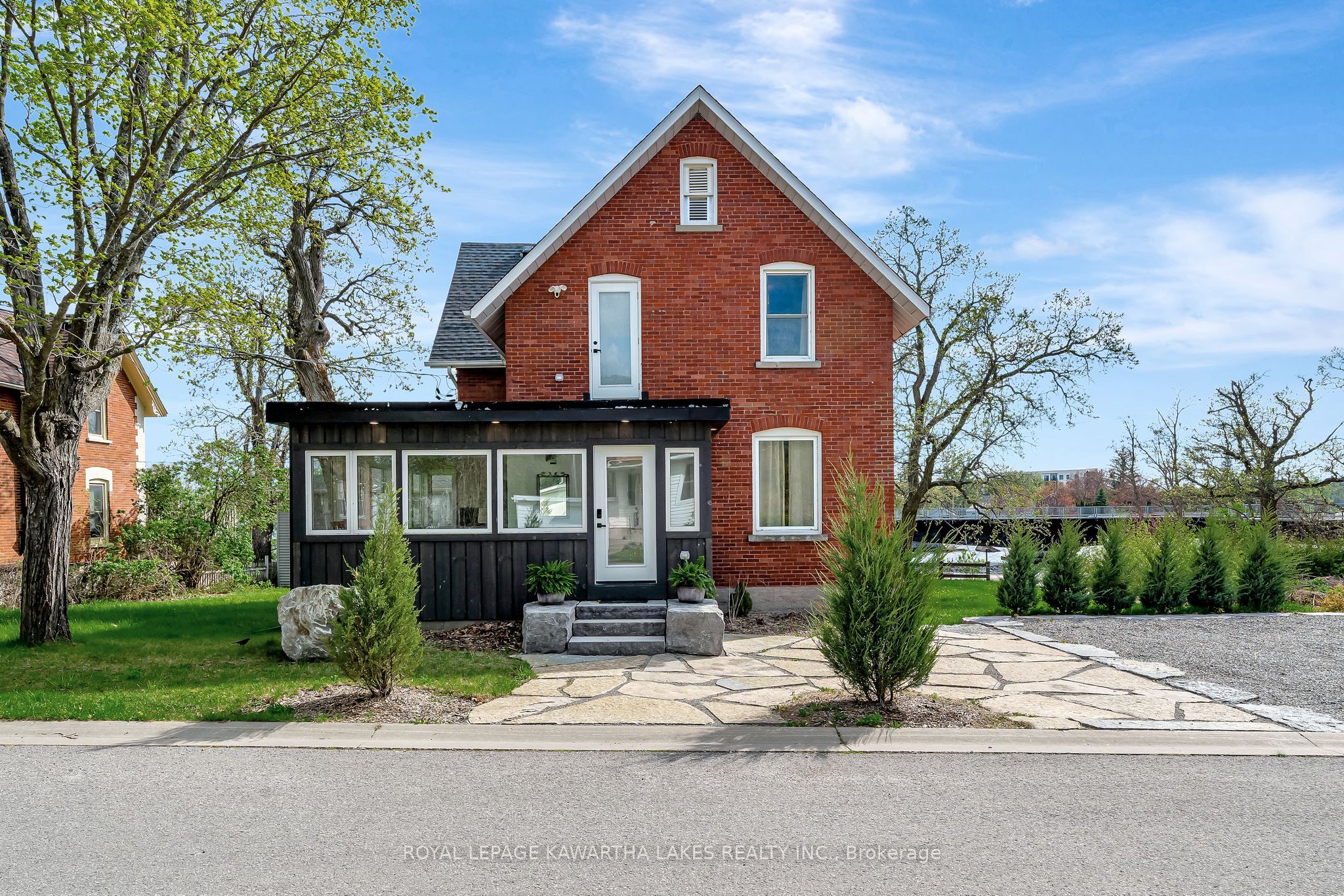 45 Oak Street Property Photo 1