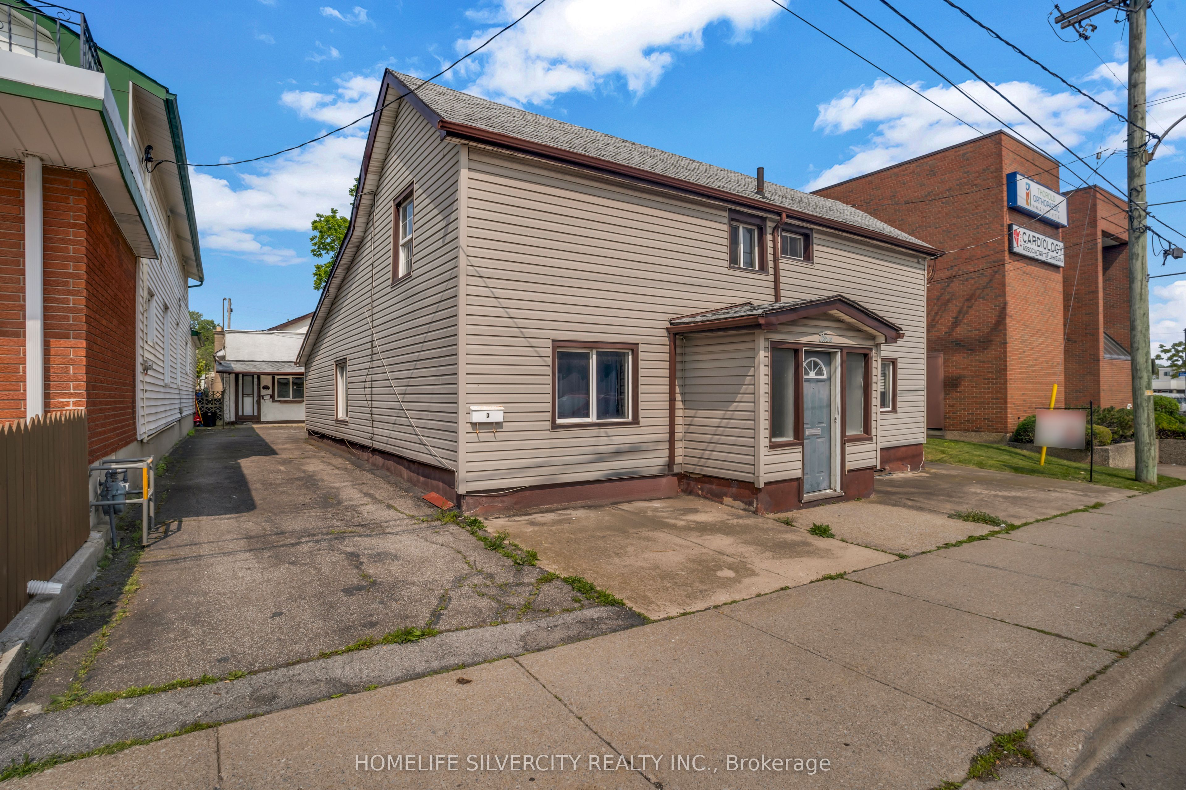 5 Pine Street S Property Photo 1