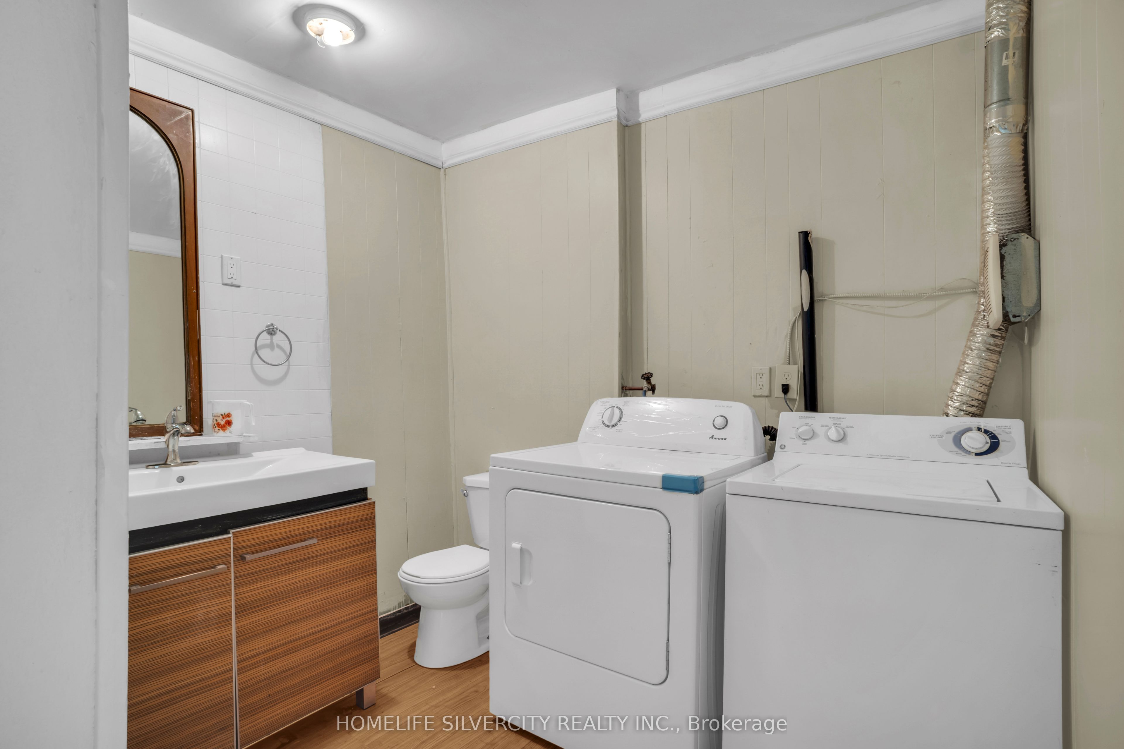 5 Pine Street S Property Photo 23
