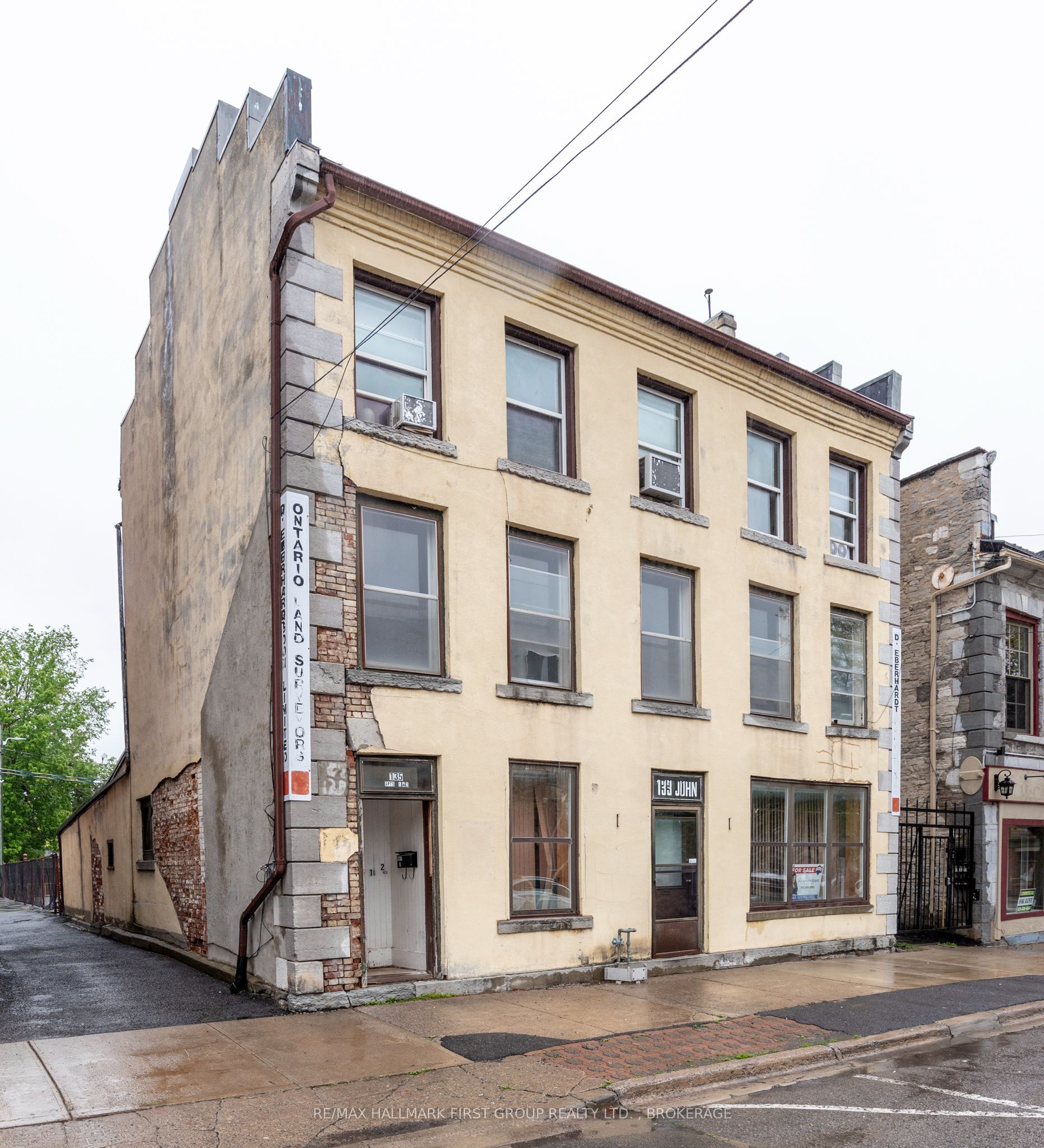 135 John St Property Photo 1