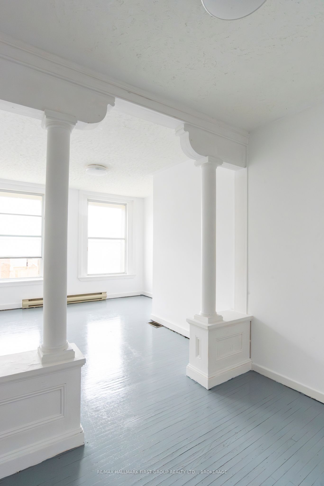 135 John St Property Photo 4