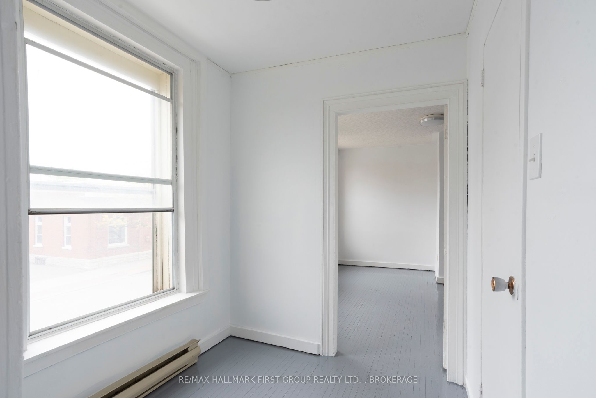 135 John St Property Photo 8