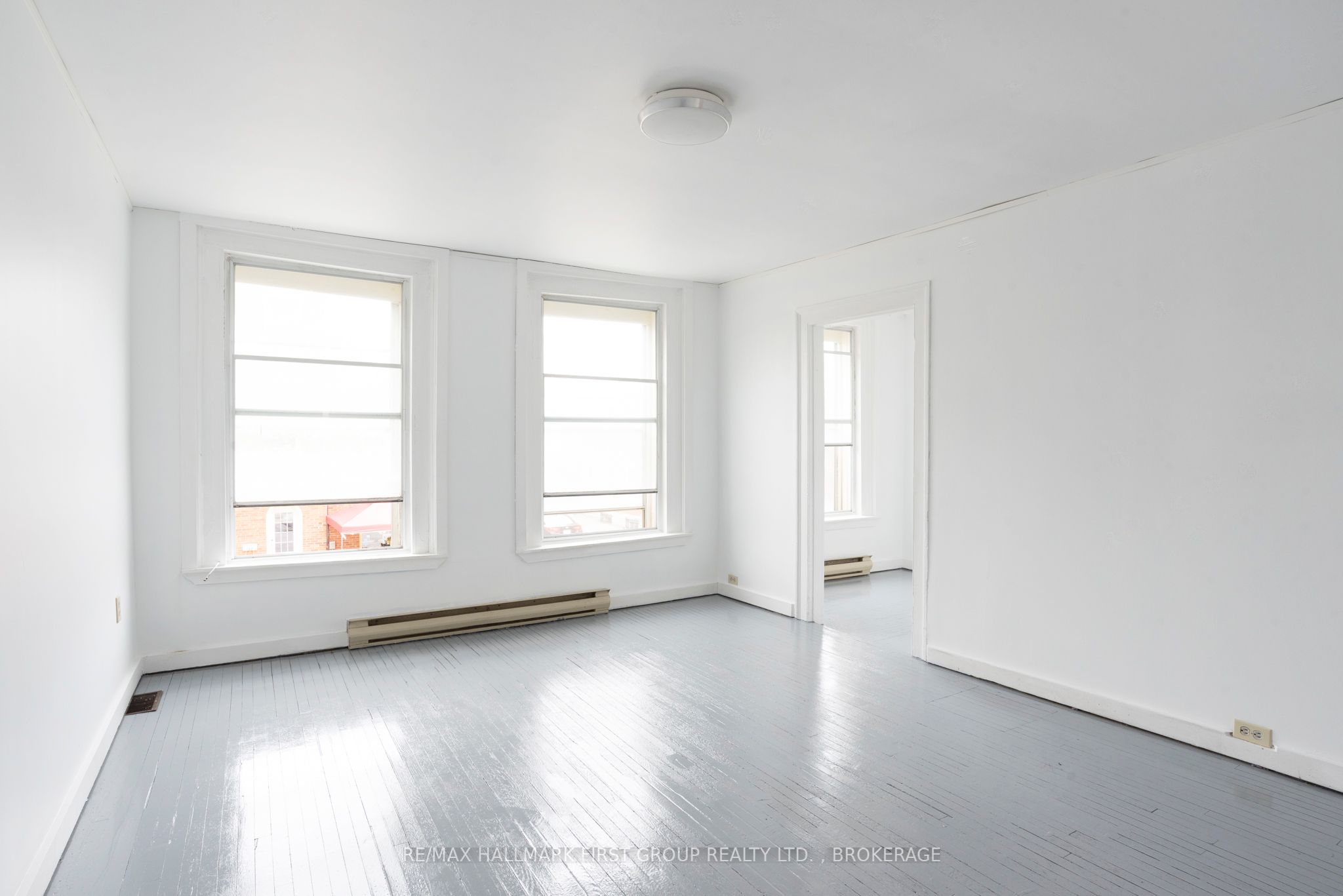 135 John St Property Photo 9