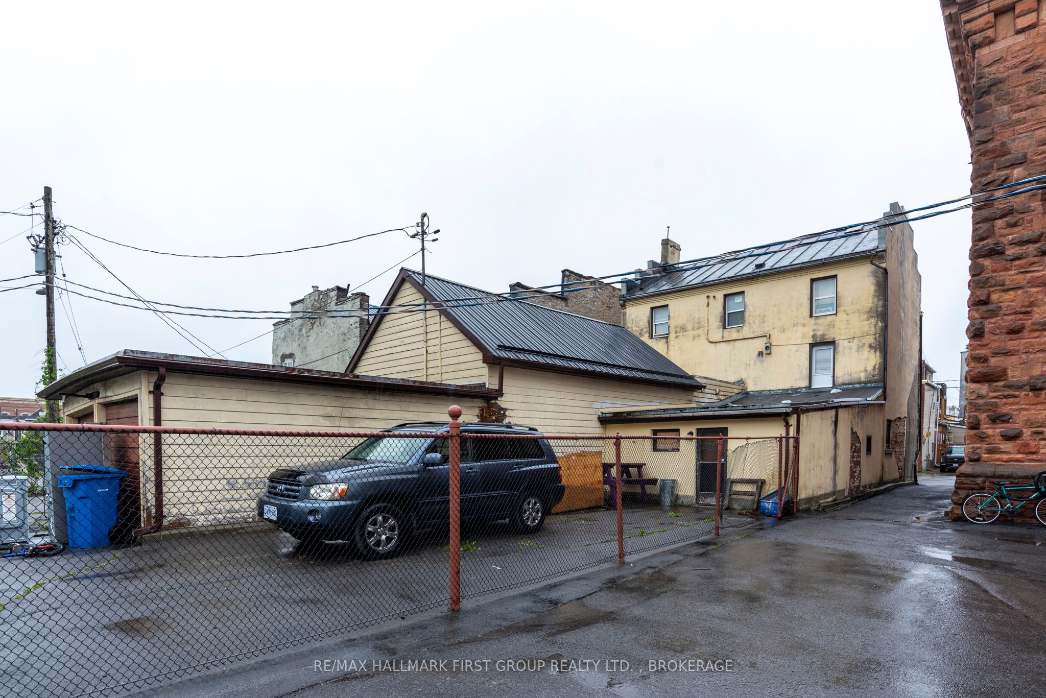 135 John St Property Photo 22