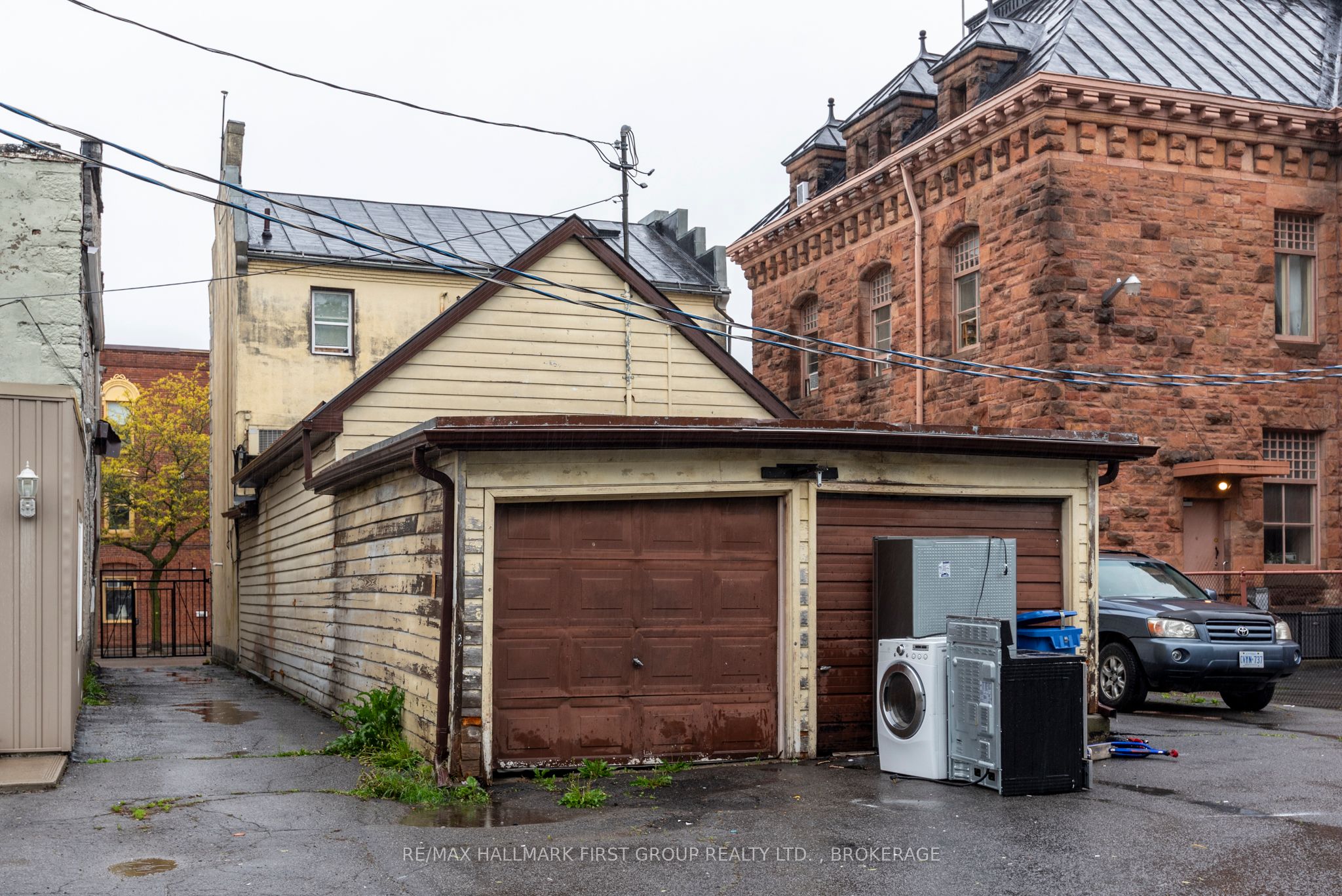 135 John St Property Photo 23