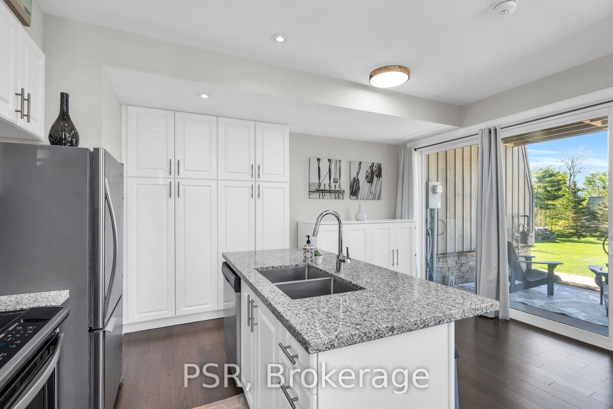 44 Carrick Trail Property Photo 15