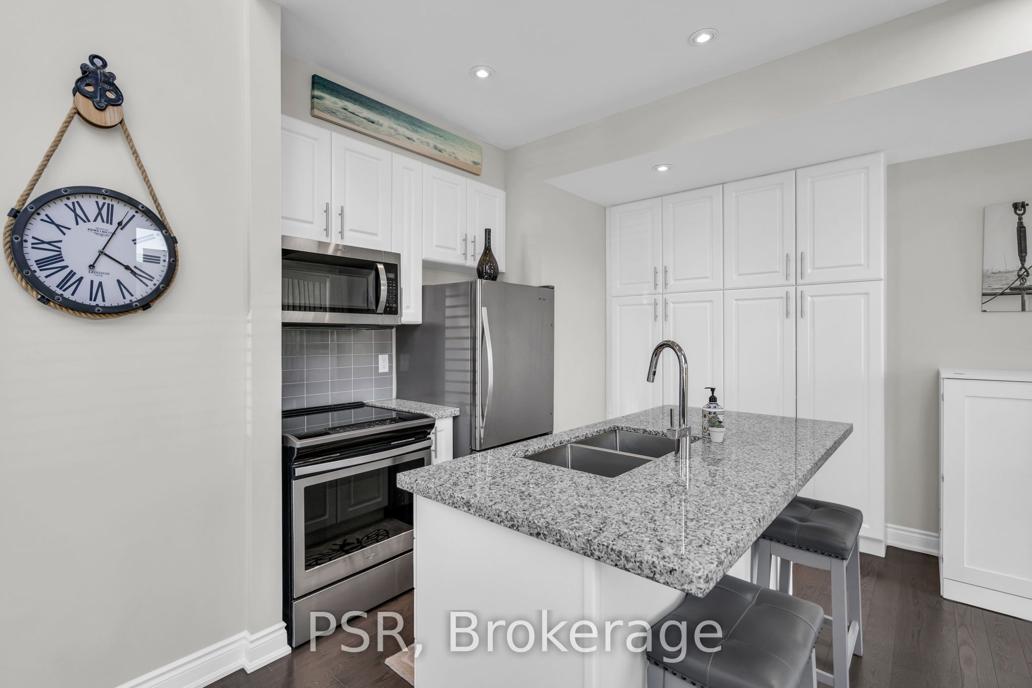 44 Carrick Trail Property Photo 18