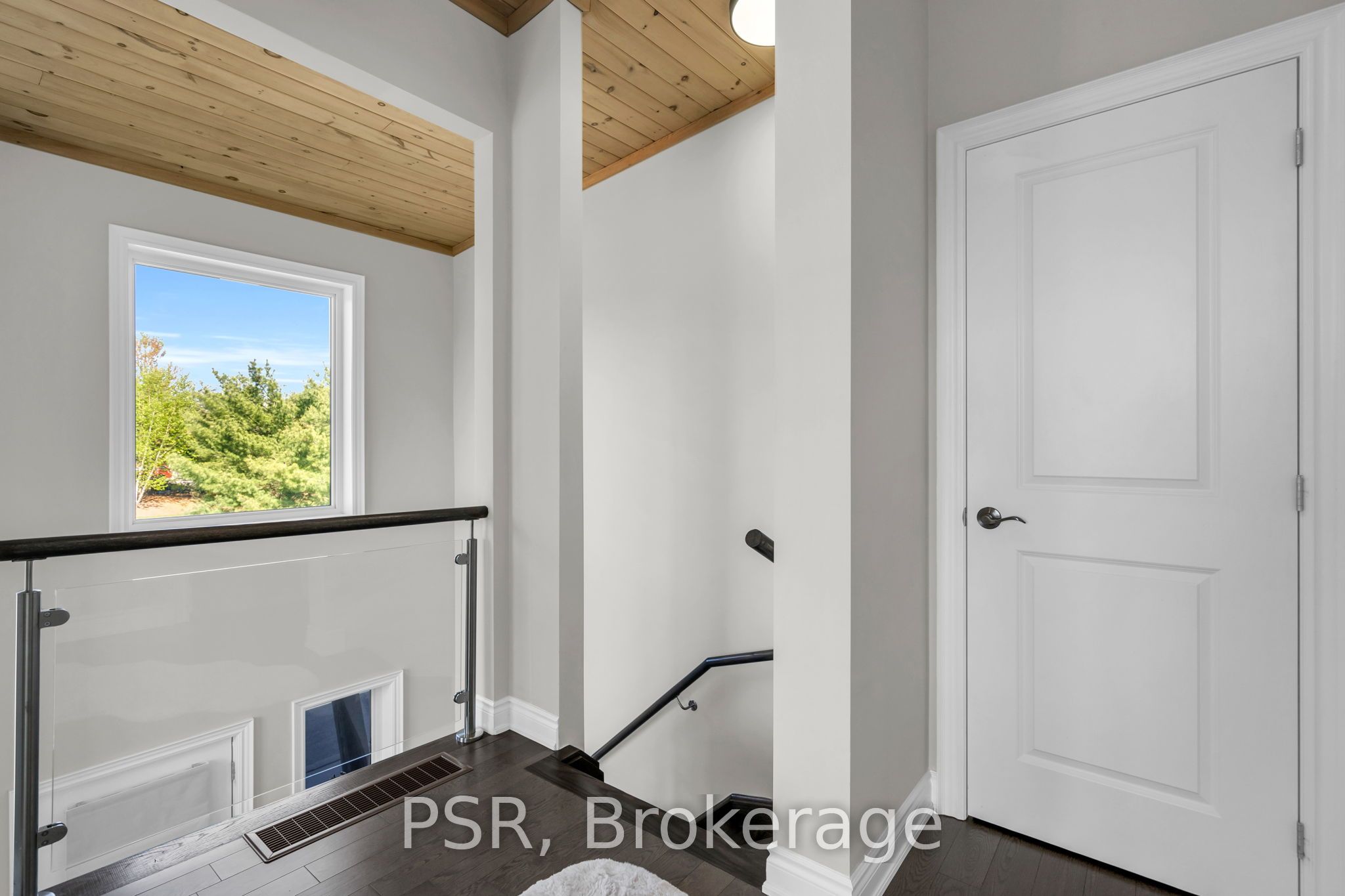 44 Carrick Trail Property Photo 21