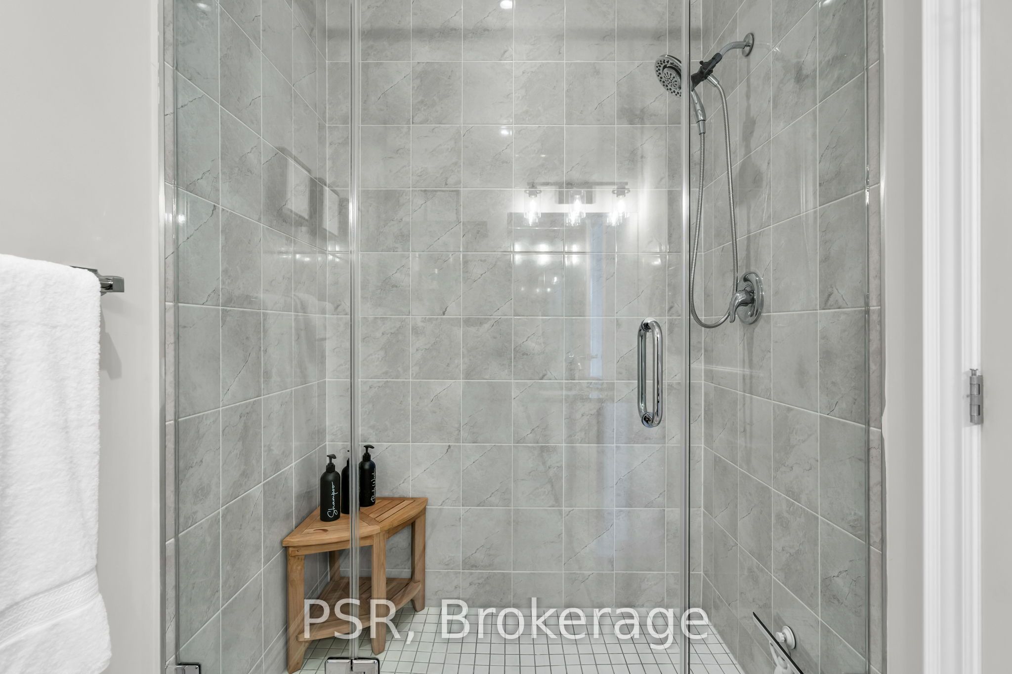 44 Carrick Trail Property Photo 29