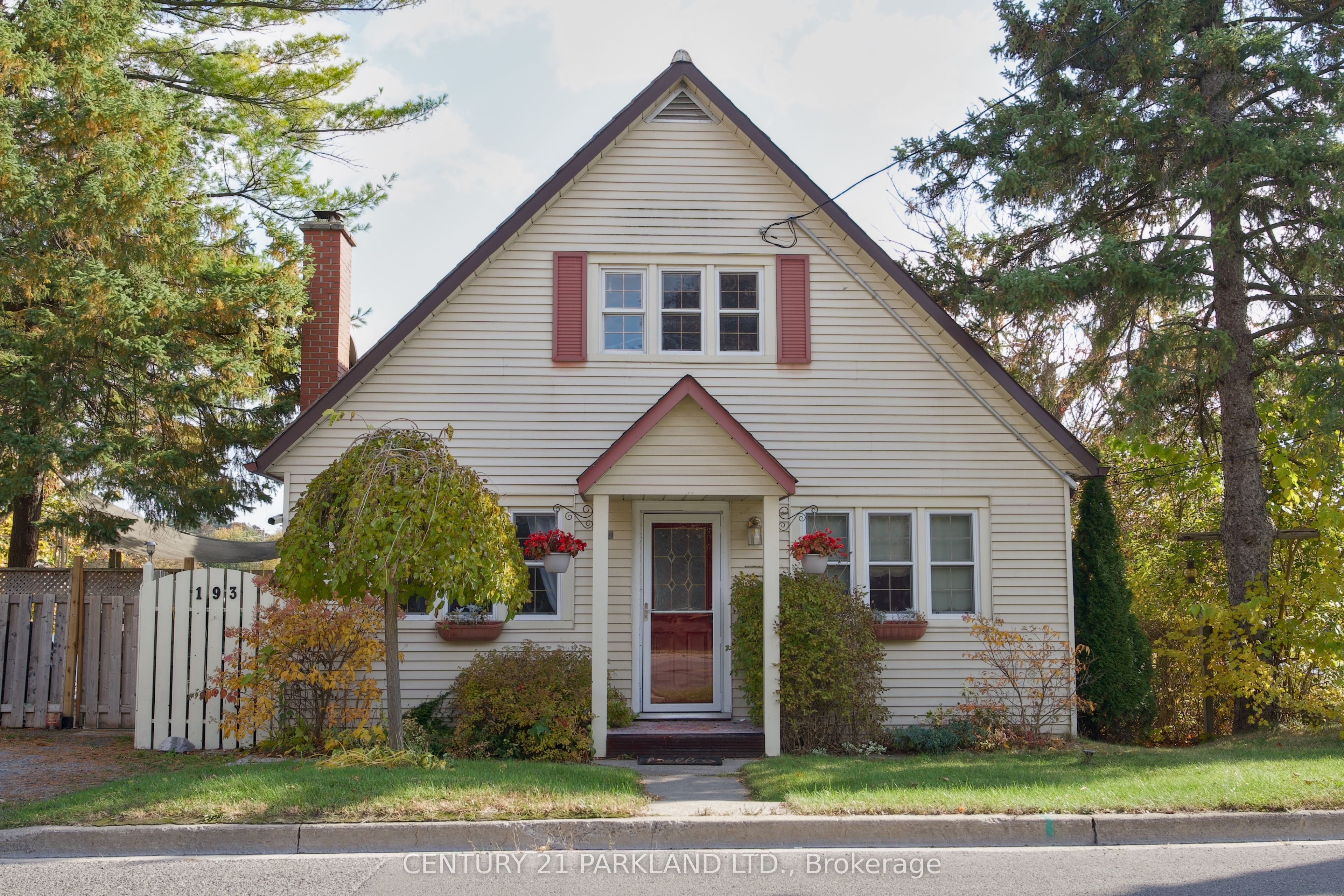 193 Queen Street Property Photo 1