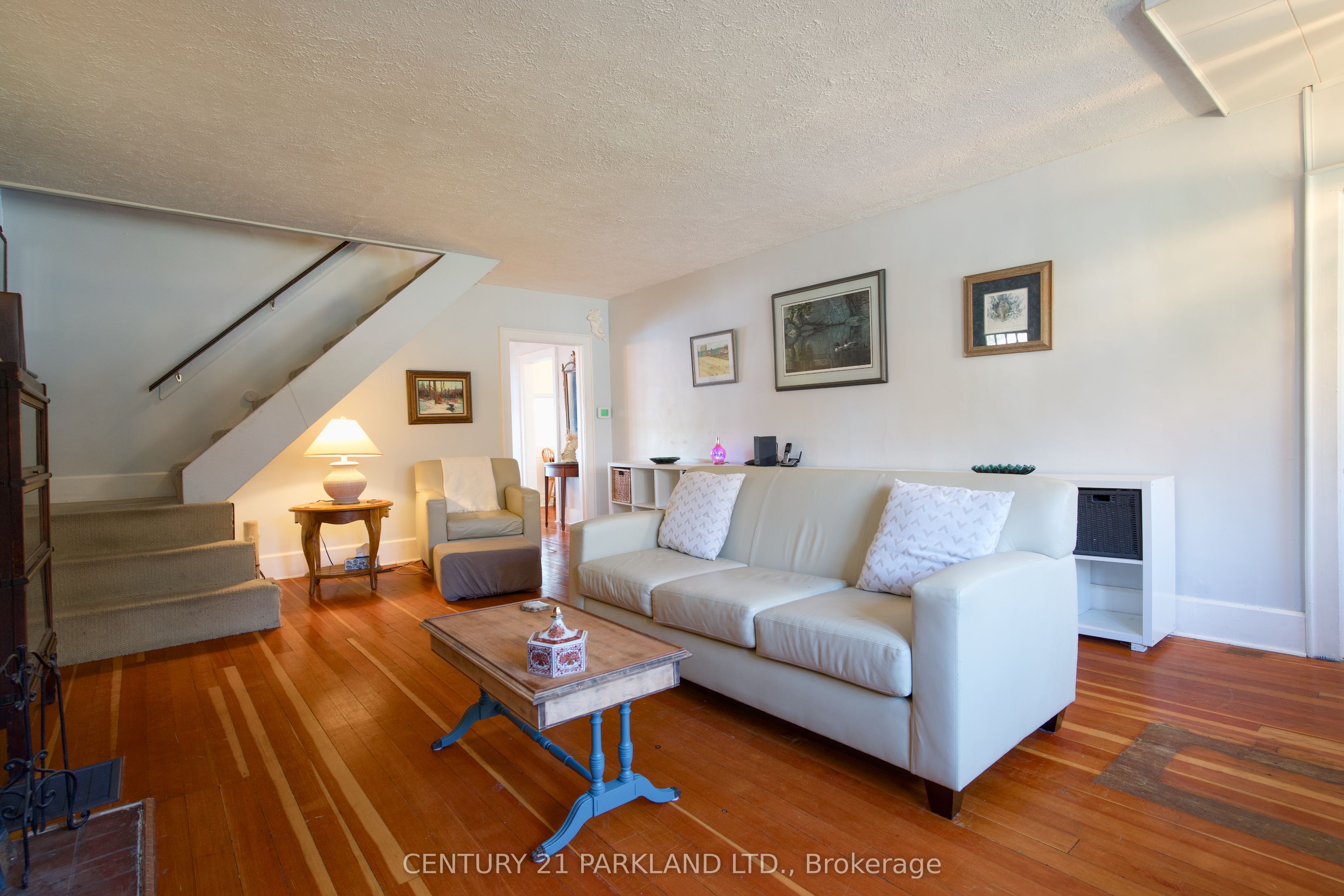 193 Queen Street Property Photo 10