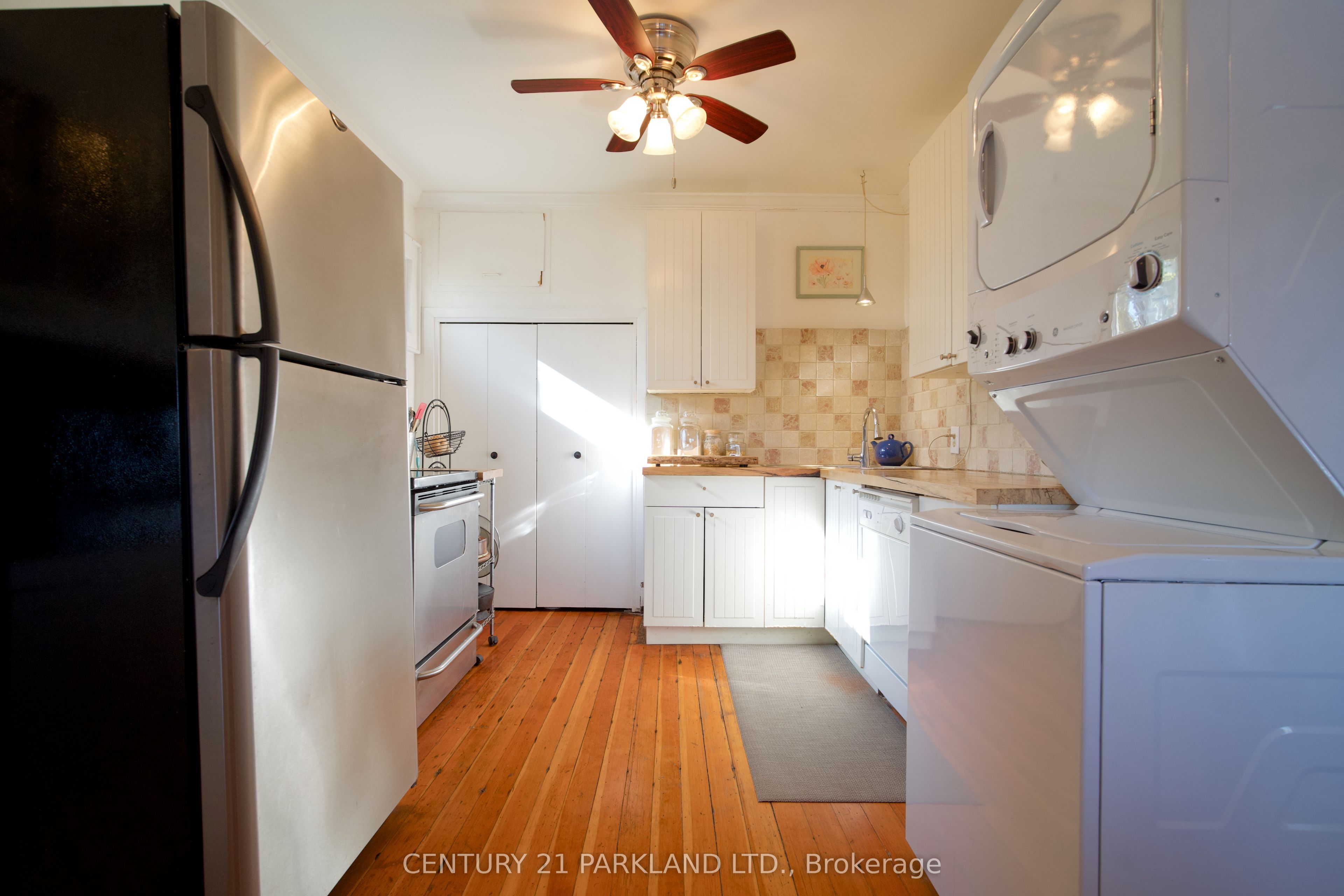 193 Queen Street Property Photo 12