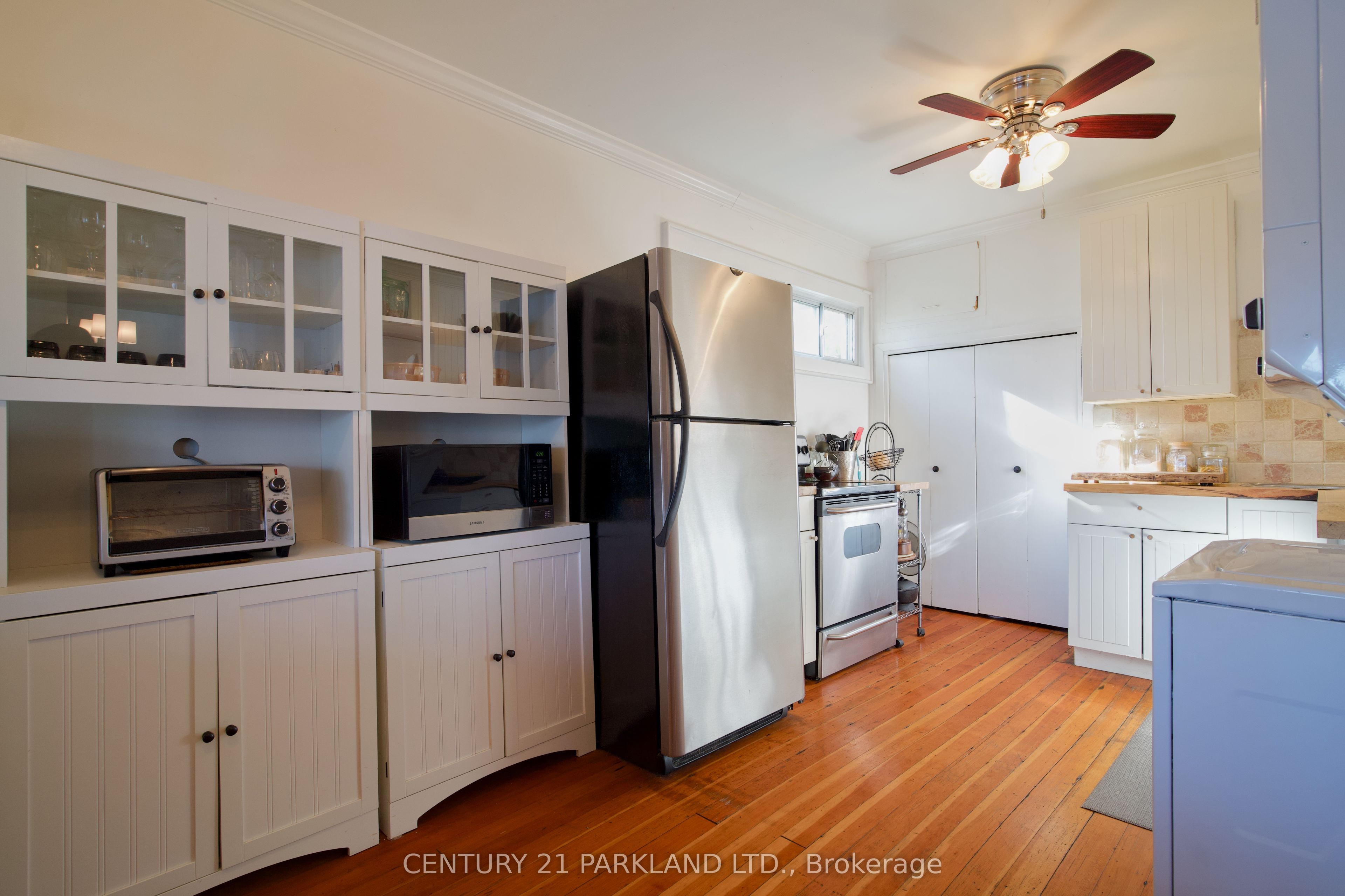 193 Queen Street Property Photo 13