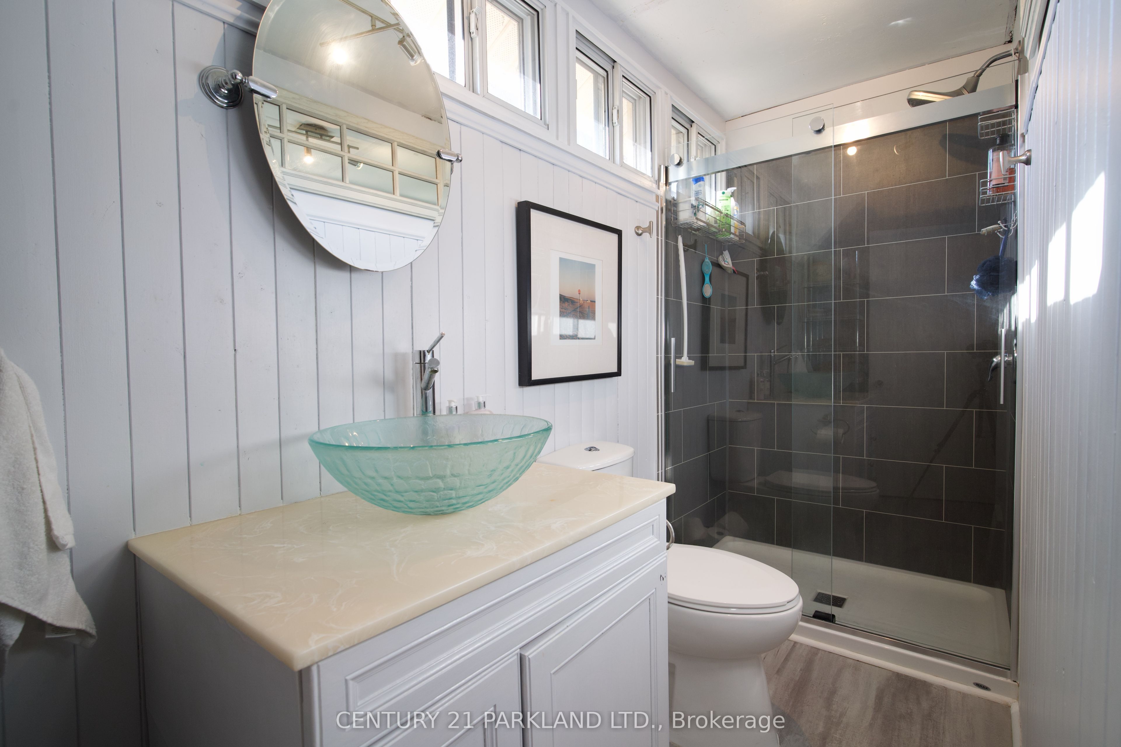 193 Queen Street Property Photo 25