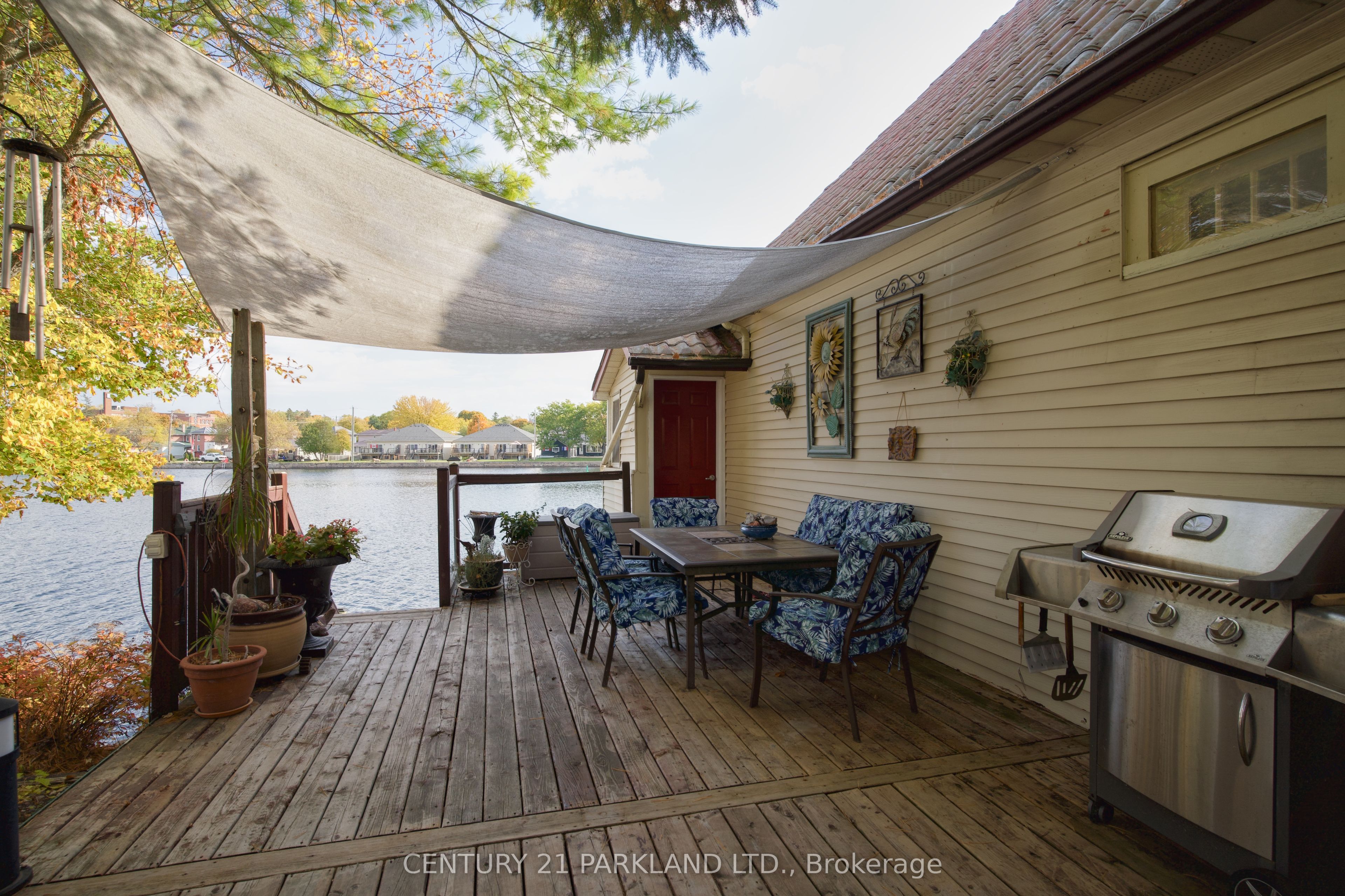 193 Queen Street Property Photo 33