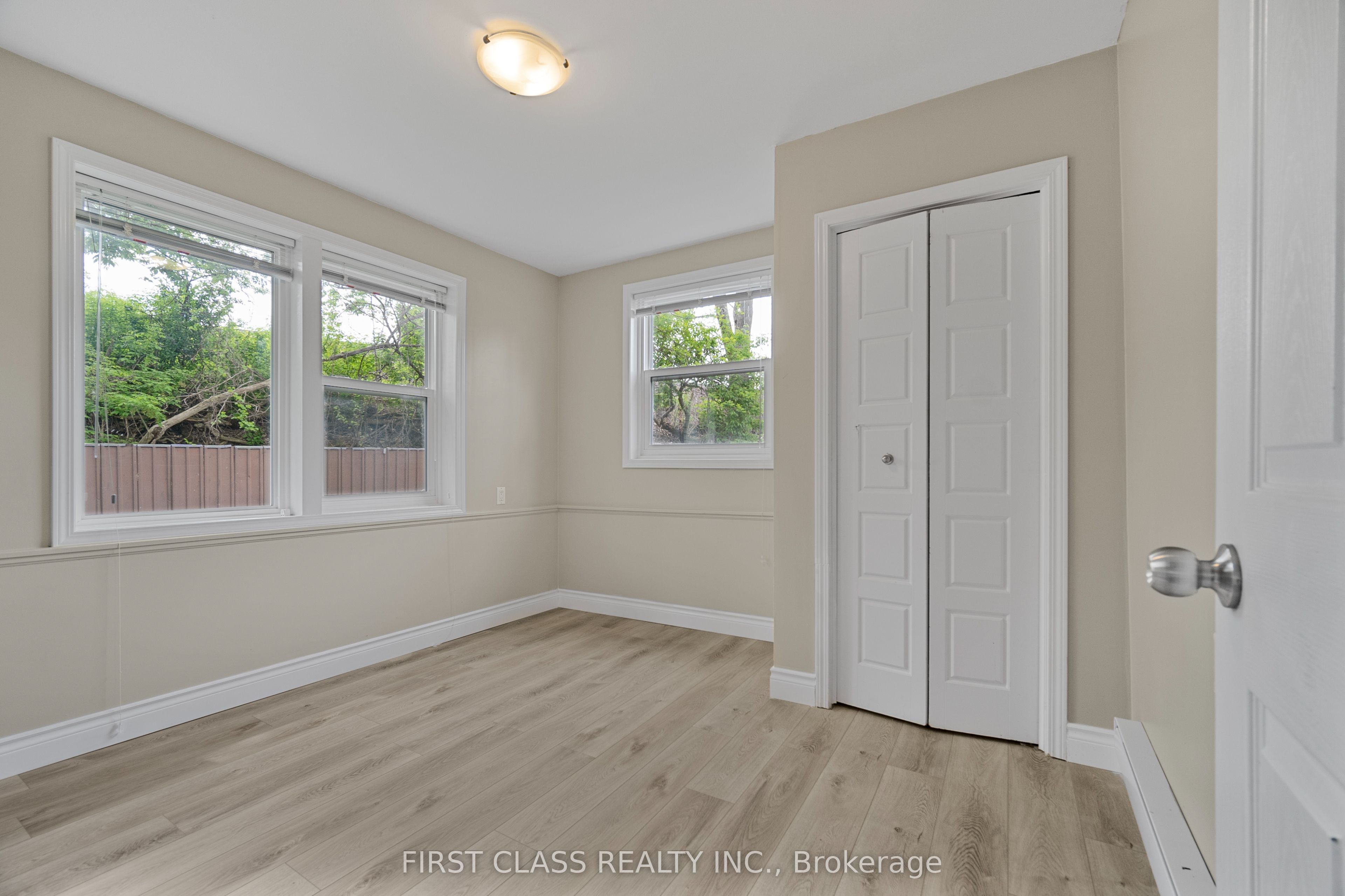 48 Saunby Street Property Photo 14