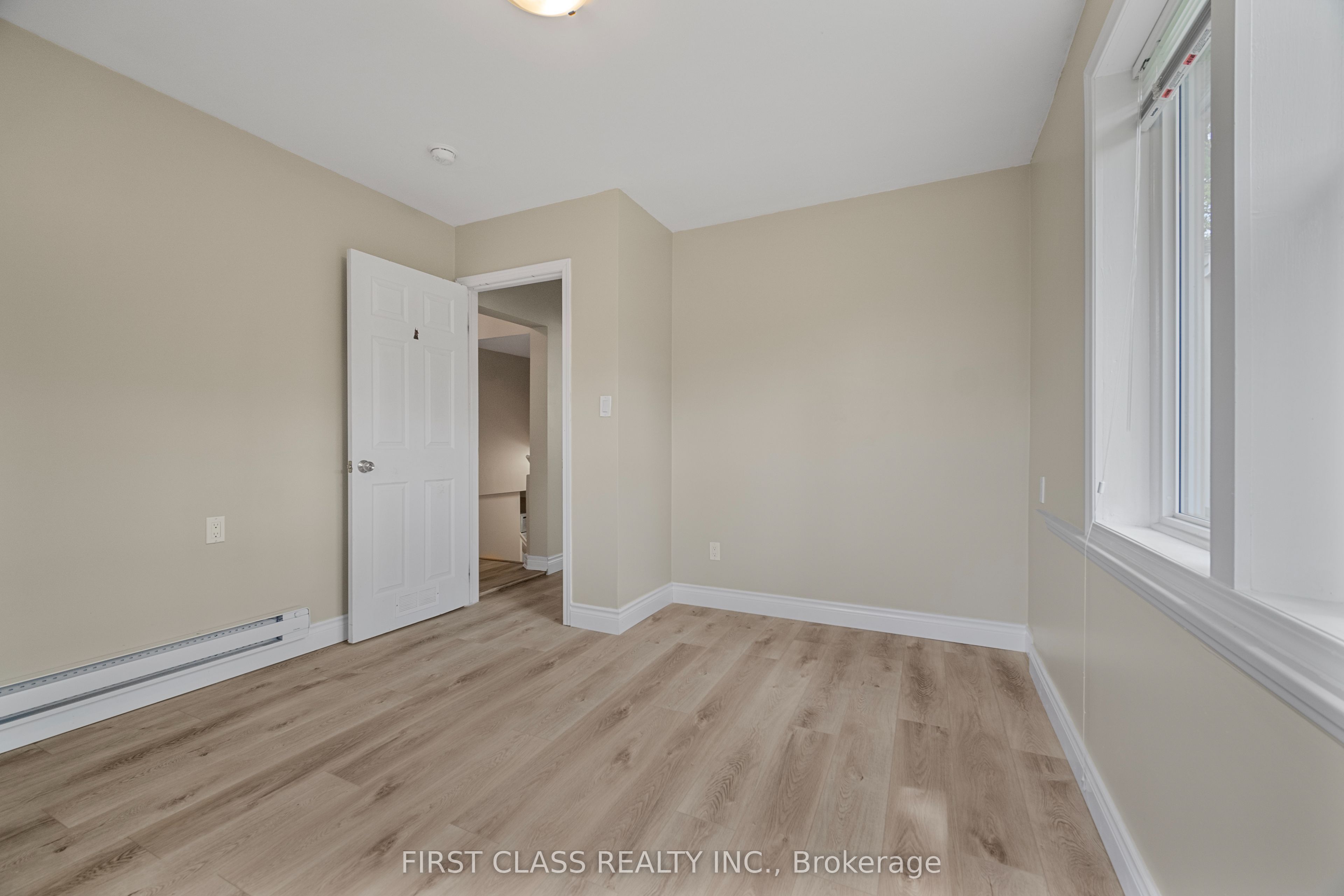 48 Saunby Street Property Photo 15