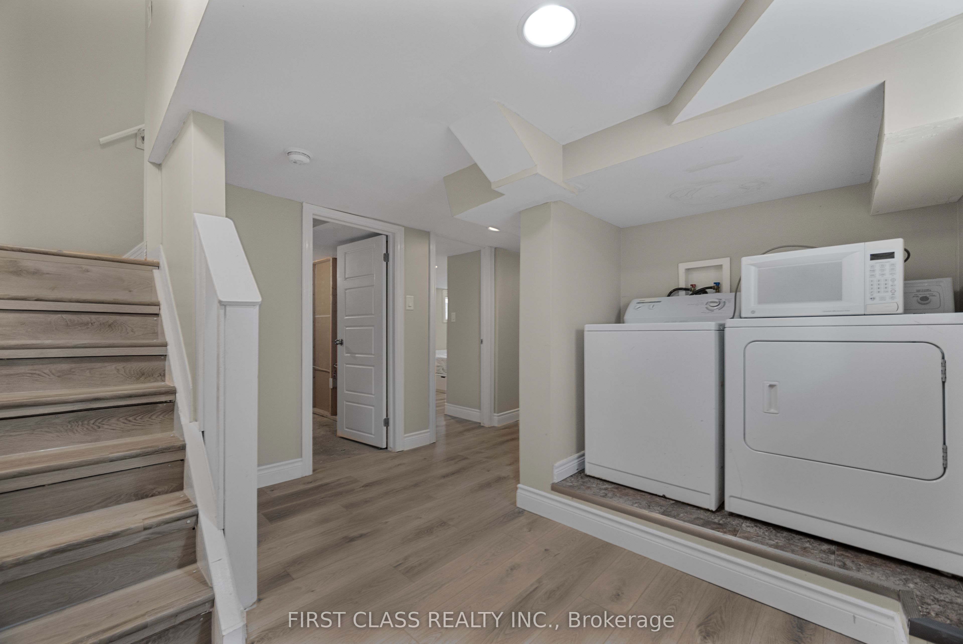48 Saunby Street Property Photo 18