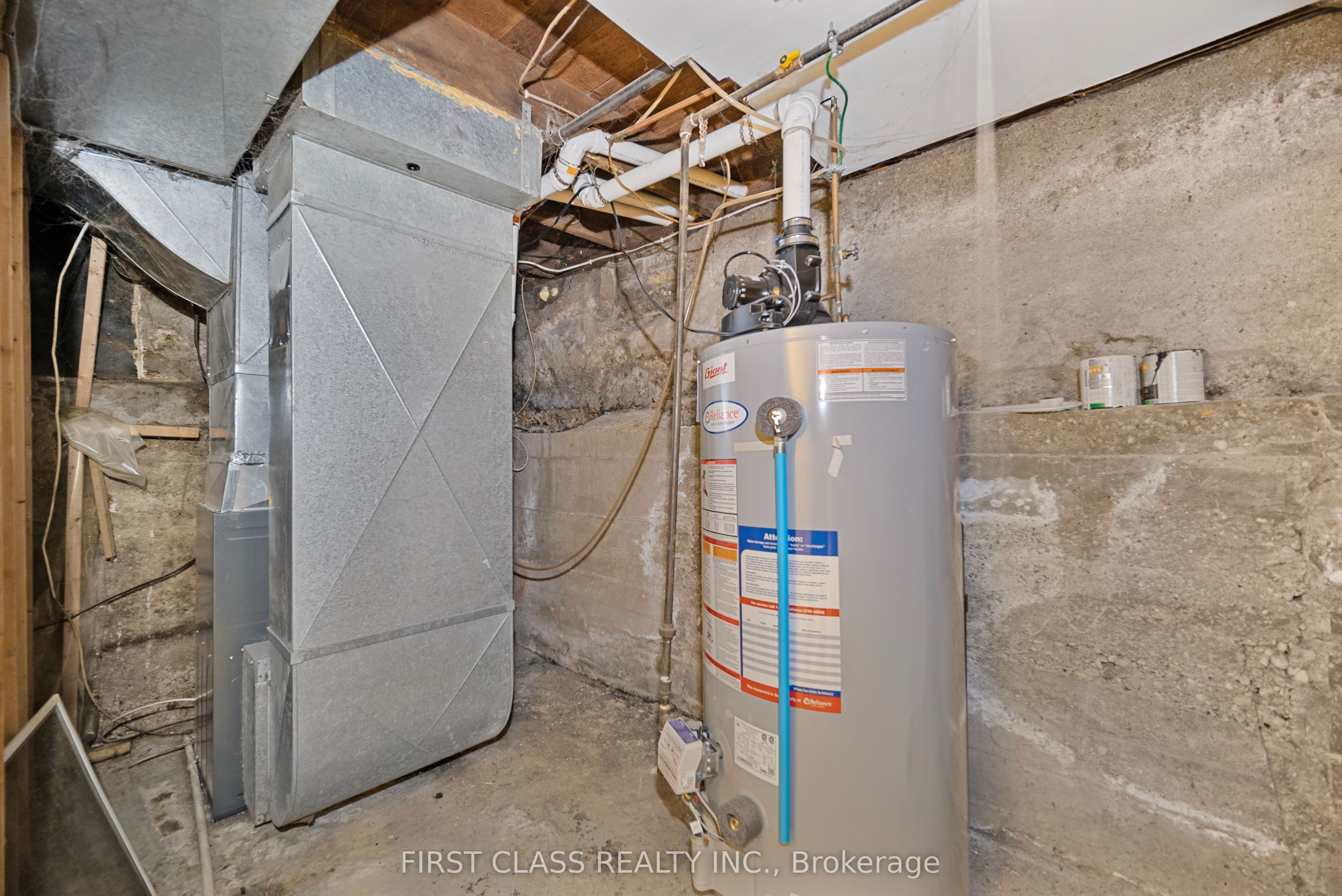 48 Saunby Street Property Photo 21