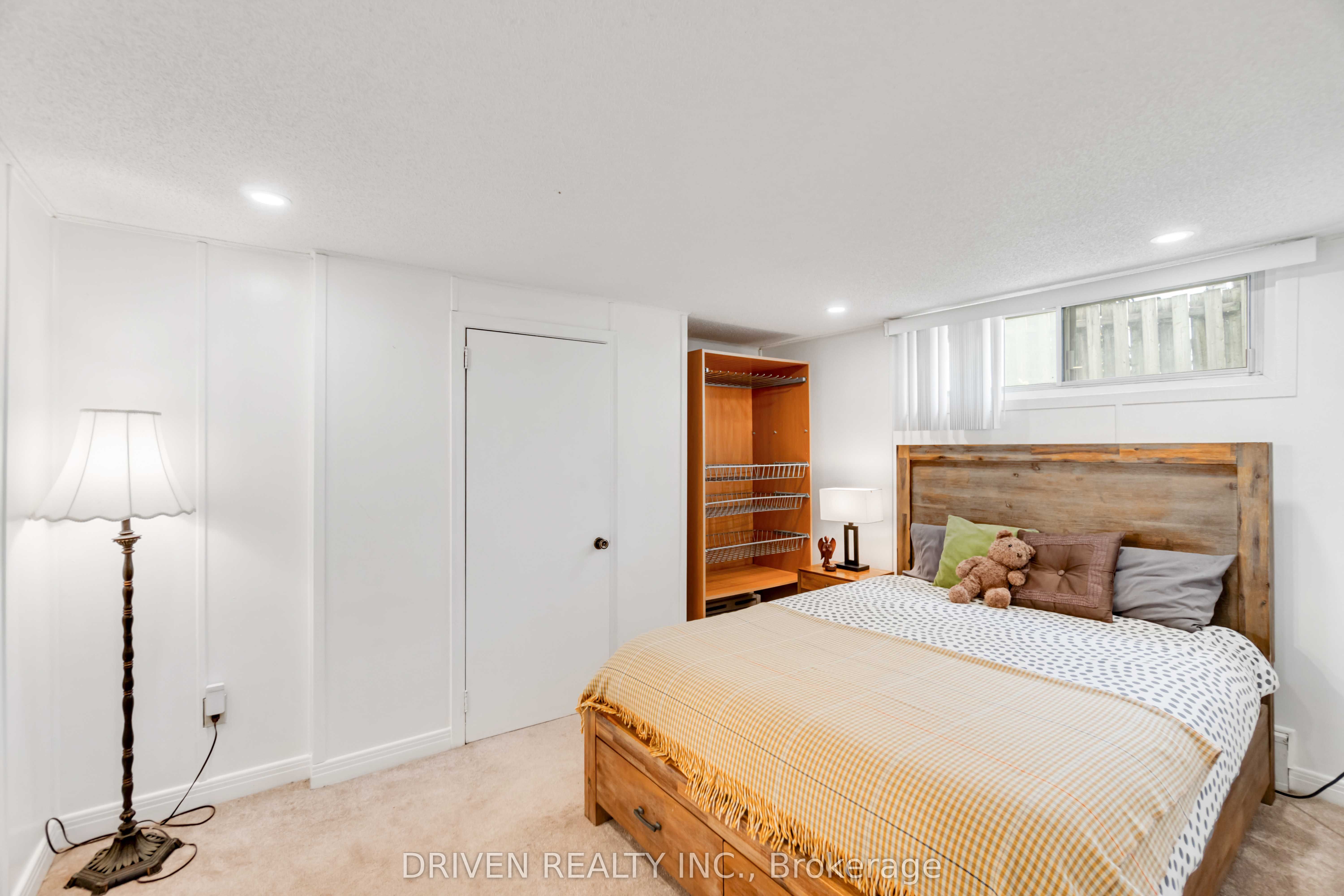 1266 Walkley Rd Property Photo 37