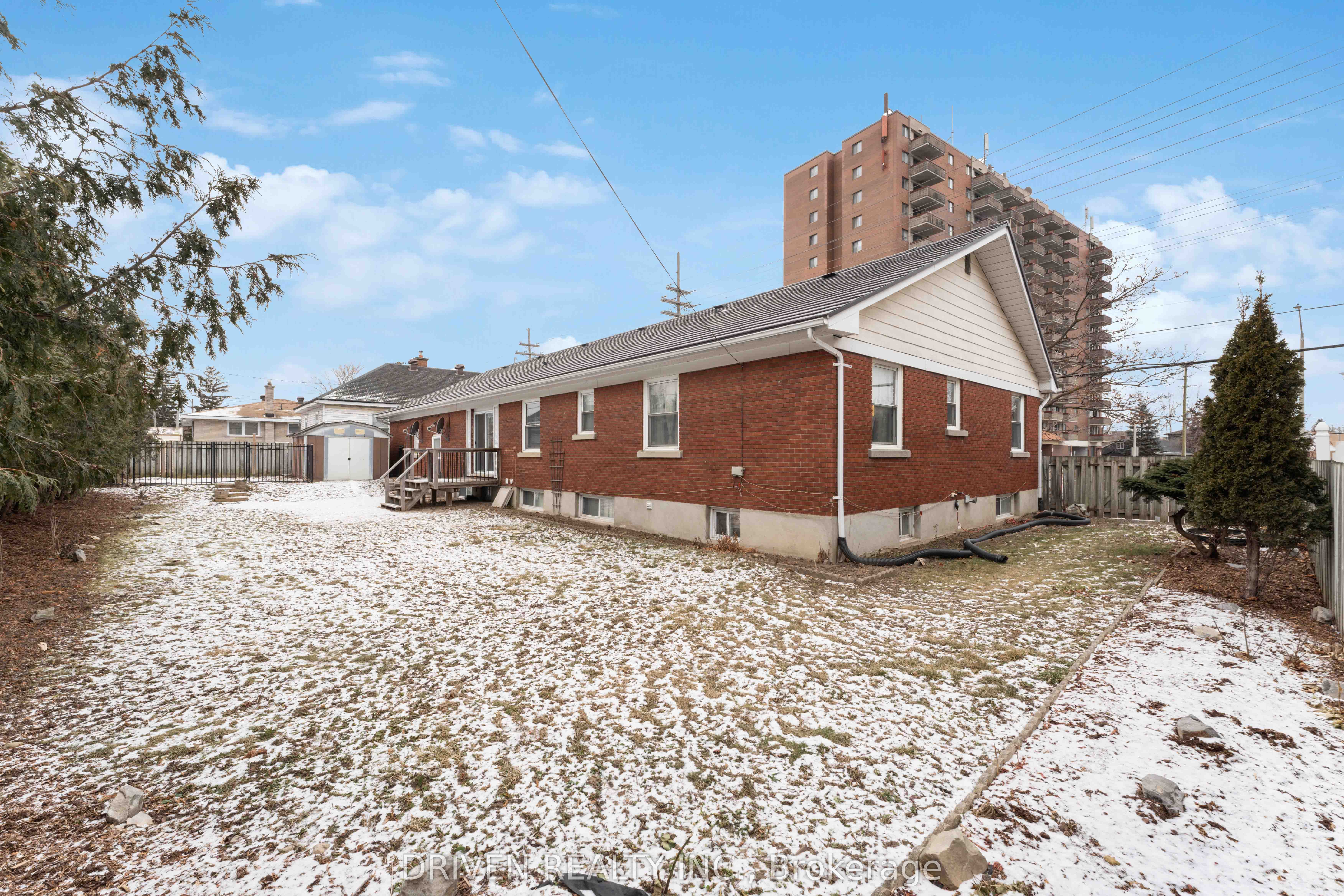 1266 Walkley Rd Property Photo 41