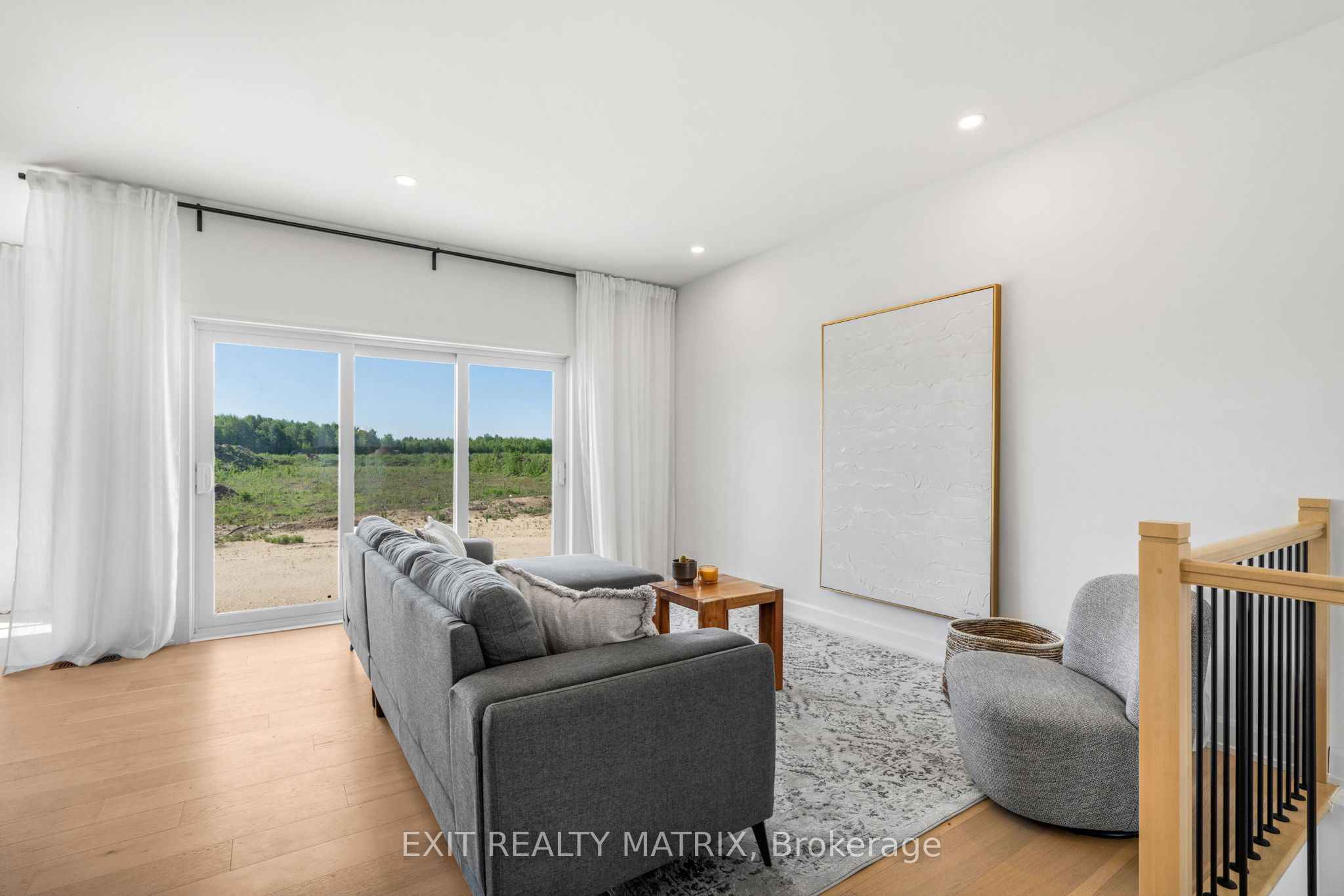 21 Mayer Street Property Photo 9