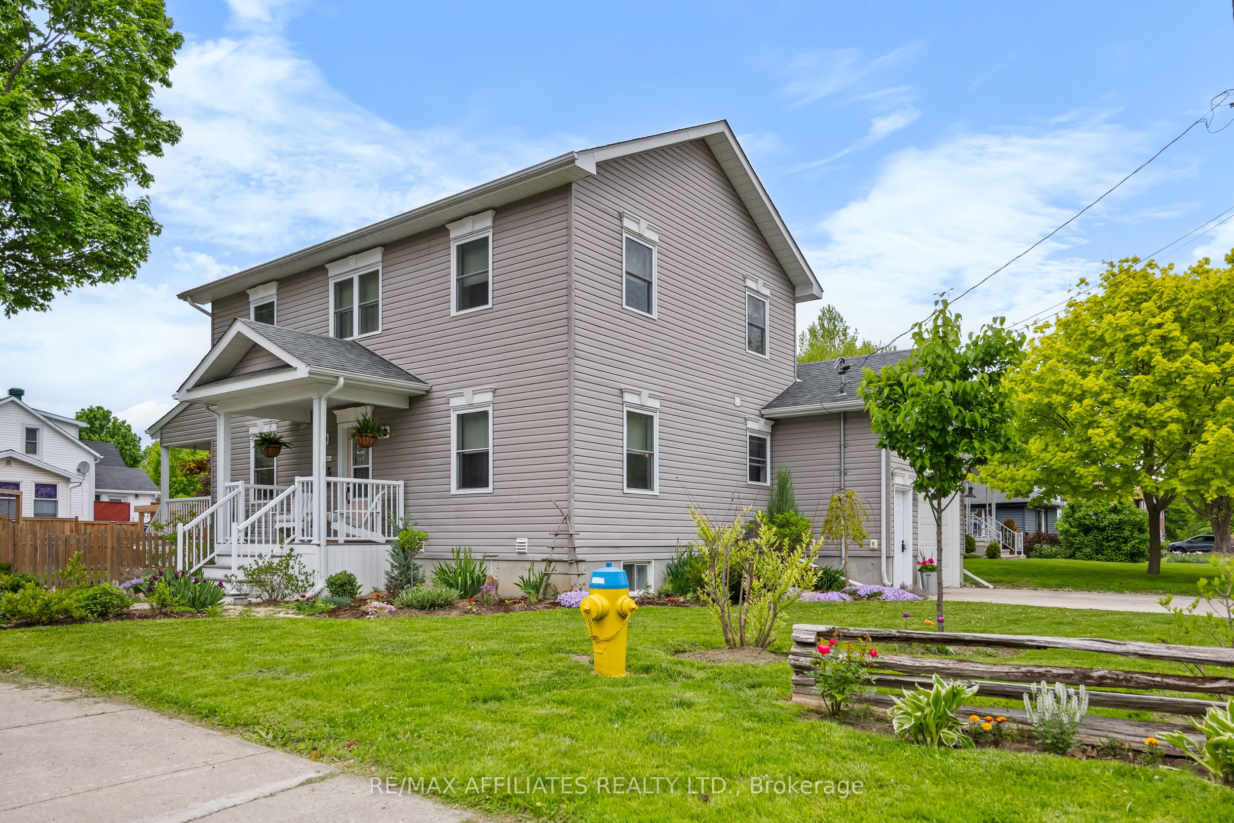 111 Drummond Street Property Photo 2