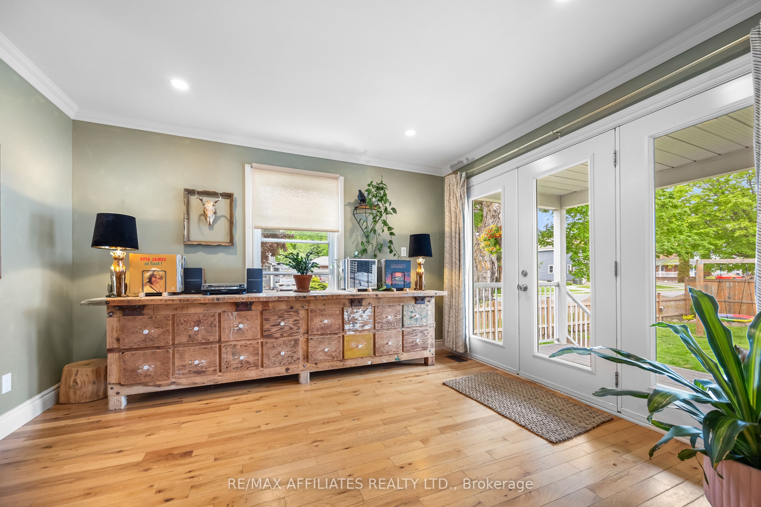 111 Drummond Street Property Photo 10