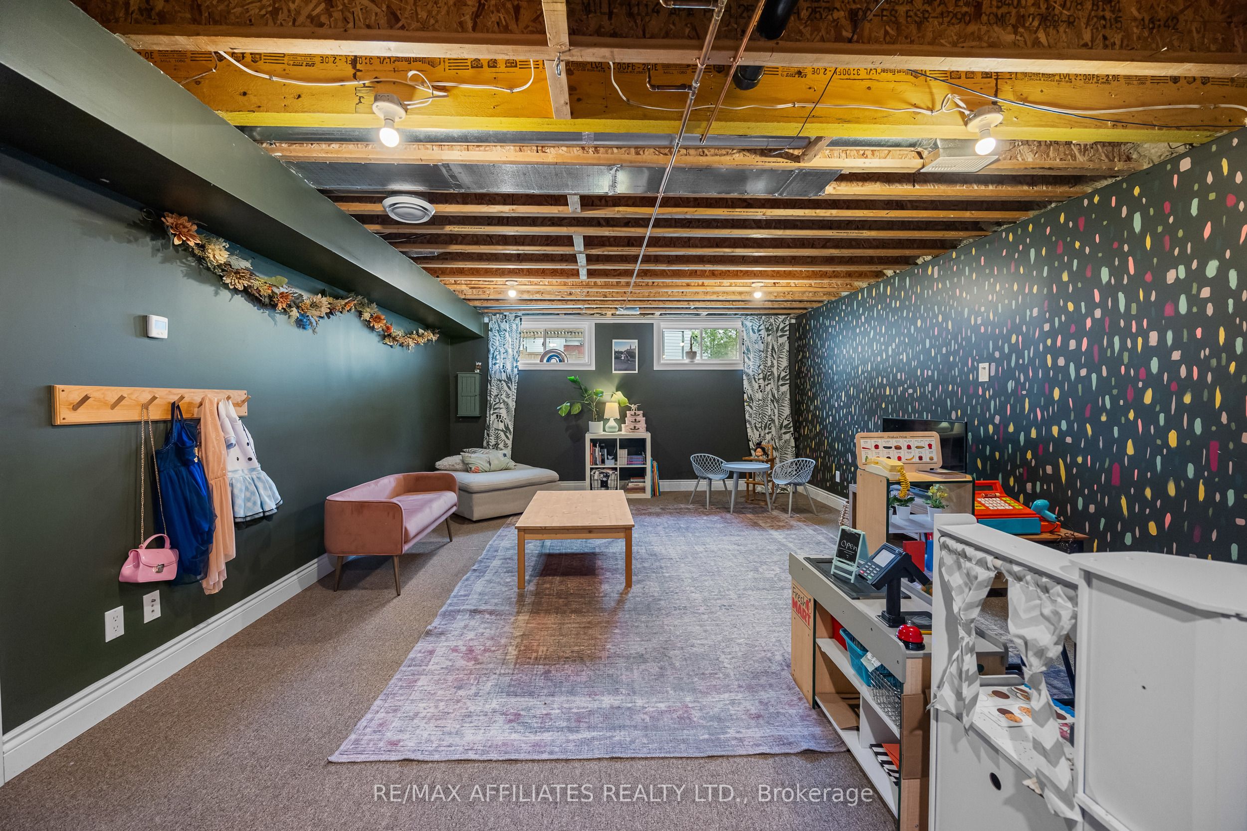 111 Drummond Street Property Photo 35