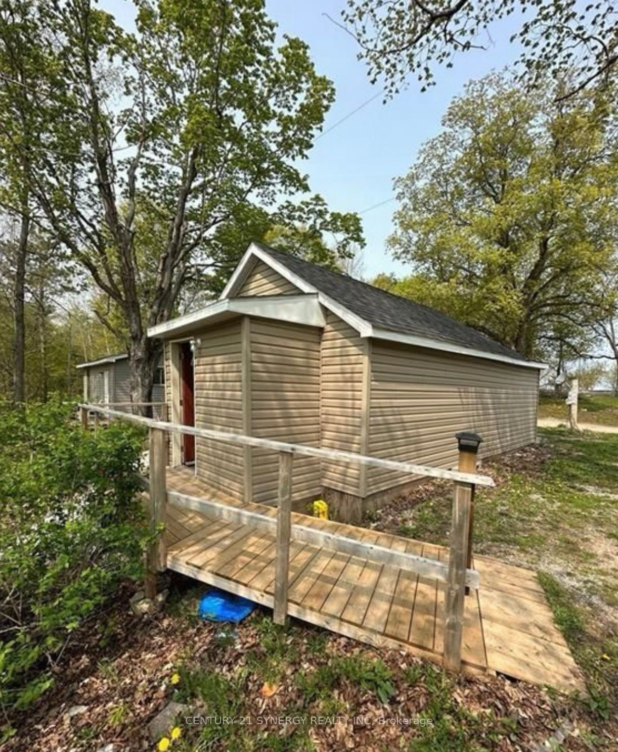 22823 Hwy 7 Property Photo 9