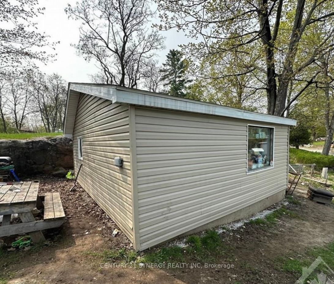 22823 Hwy 7 Property Photo 13