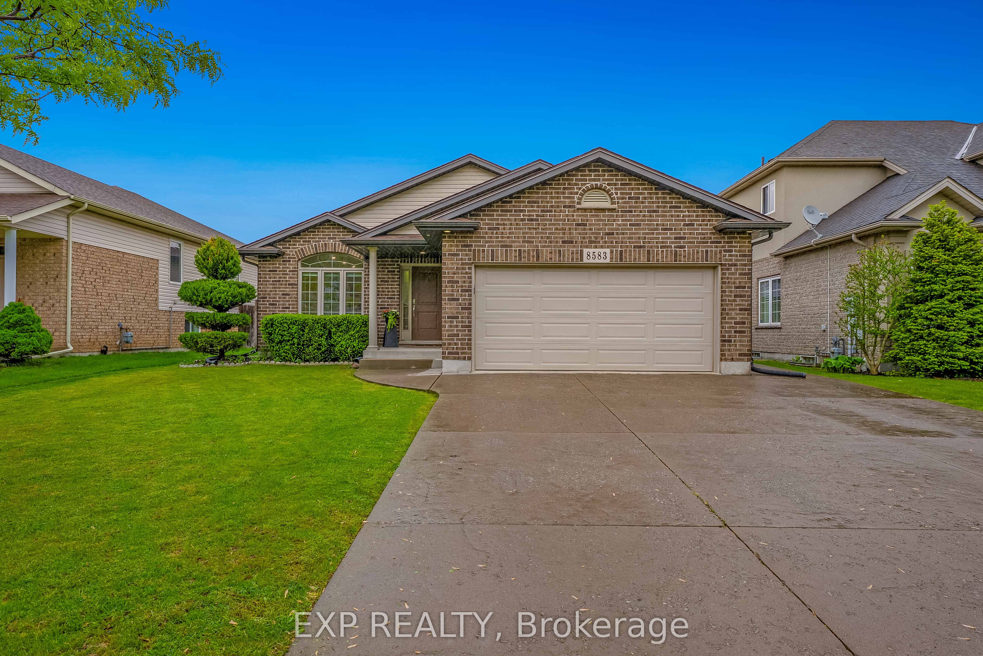 8583 Forestview Boulevard Property Photo 1