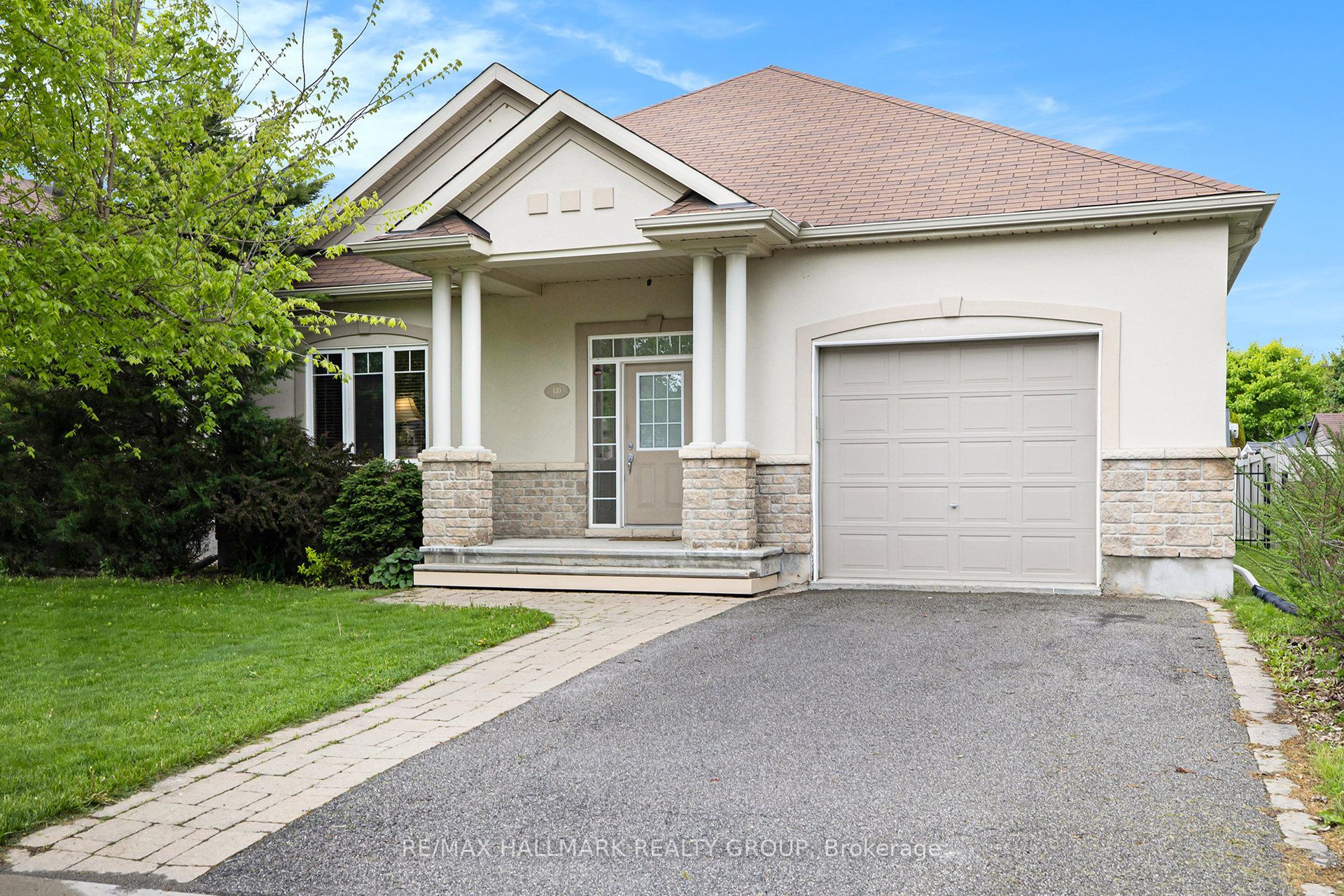 130 Stonewater Bay Property Photo 1