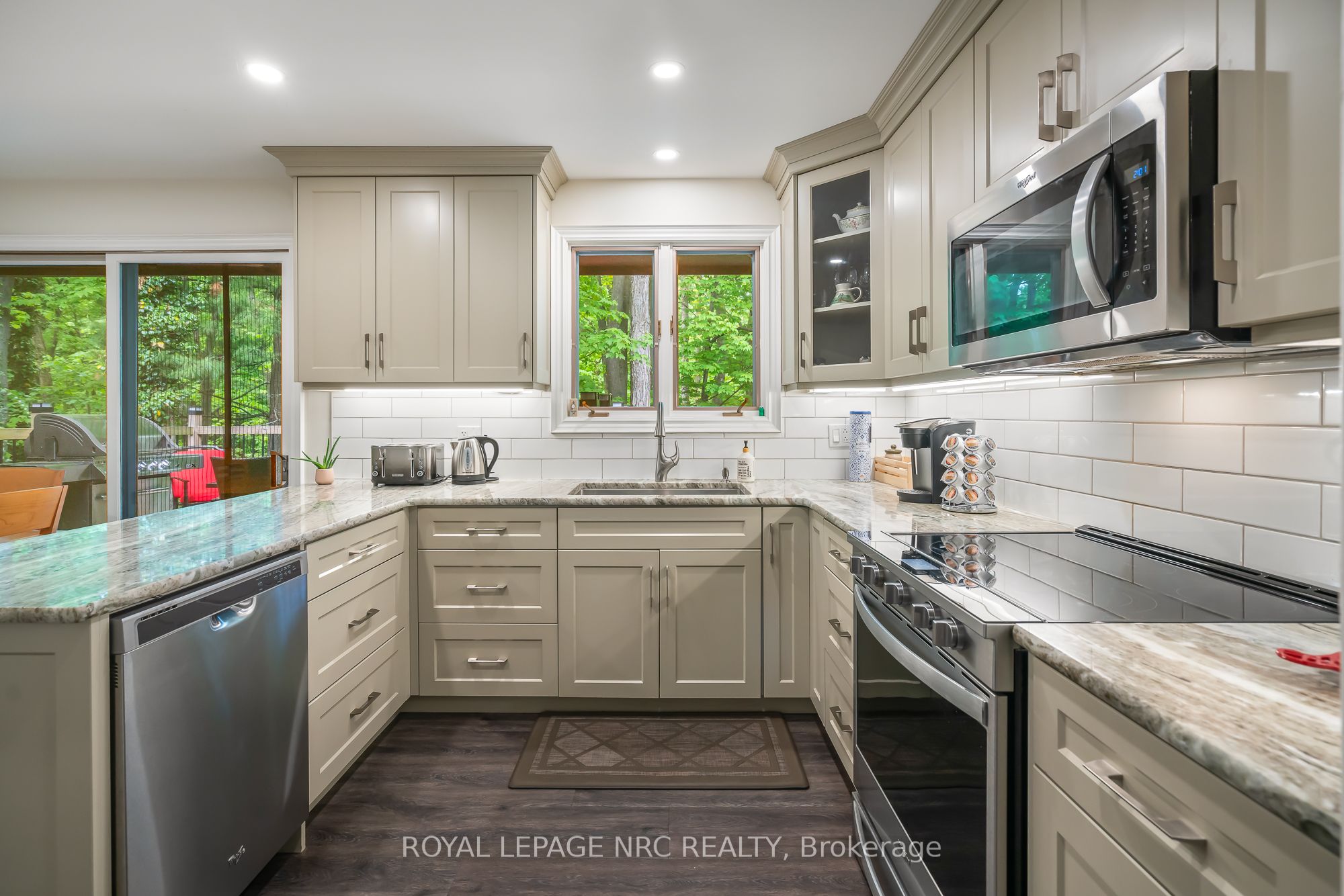 26 Cherry Avenue Property Photo 12