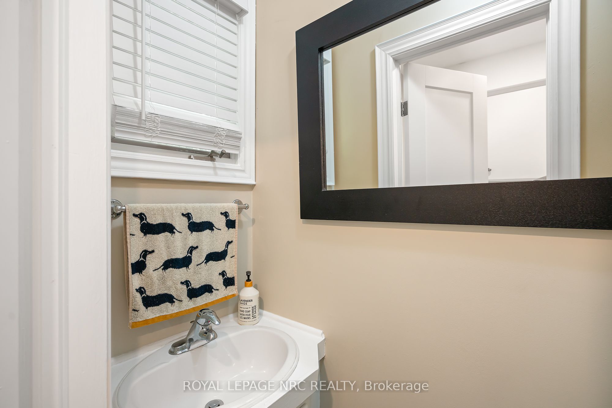 26 Cherry Avenue Property Photo 24