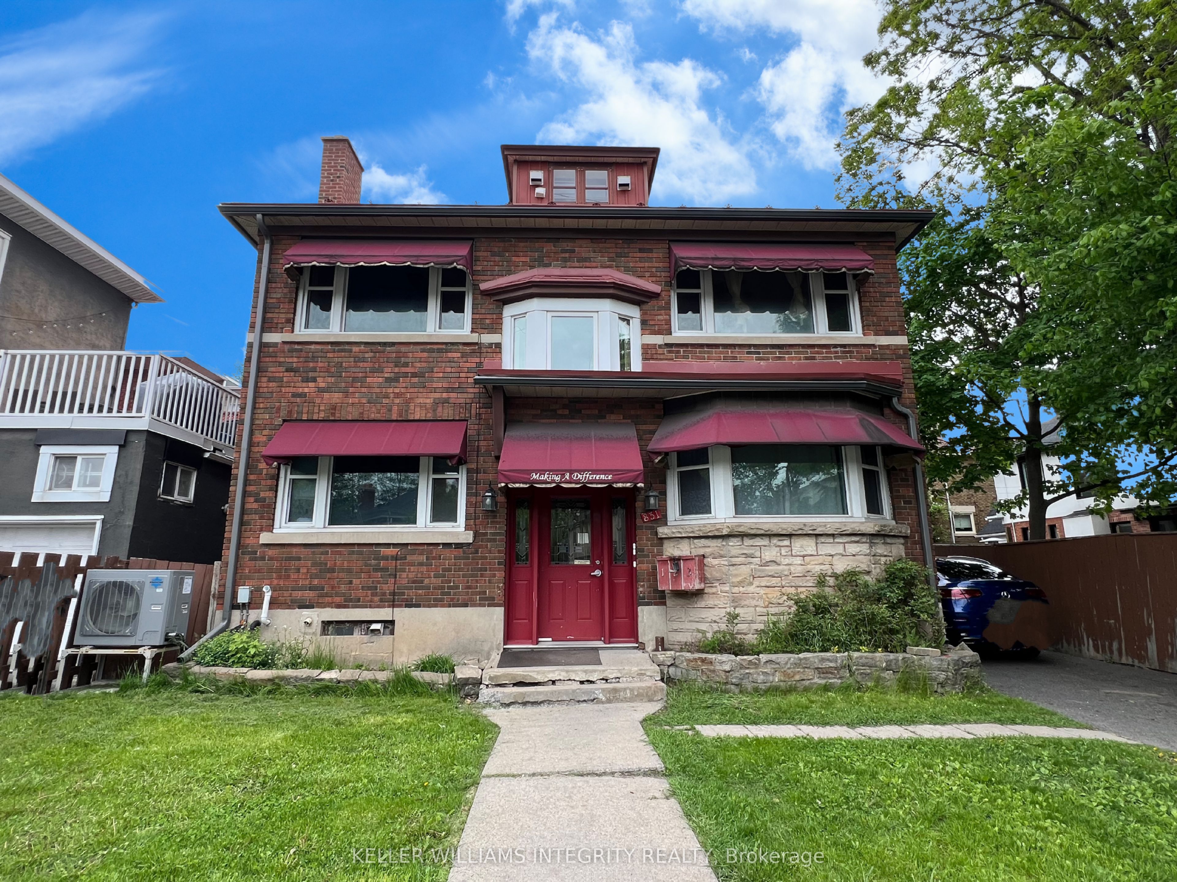 831 Bronson Avenue 3 Property Photo 1