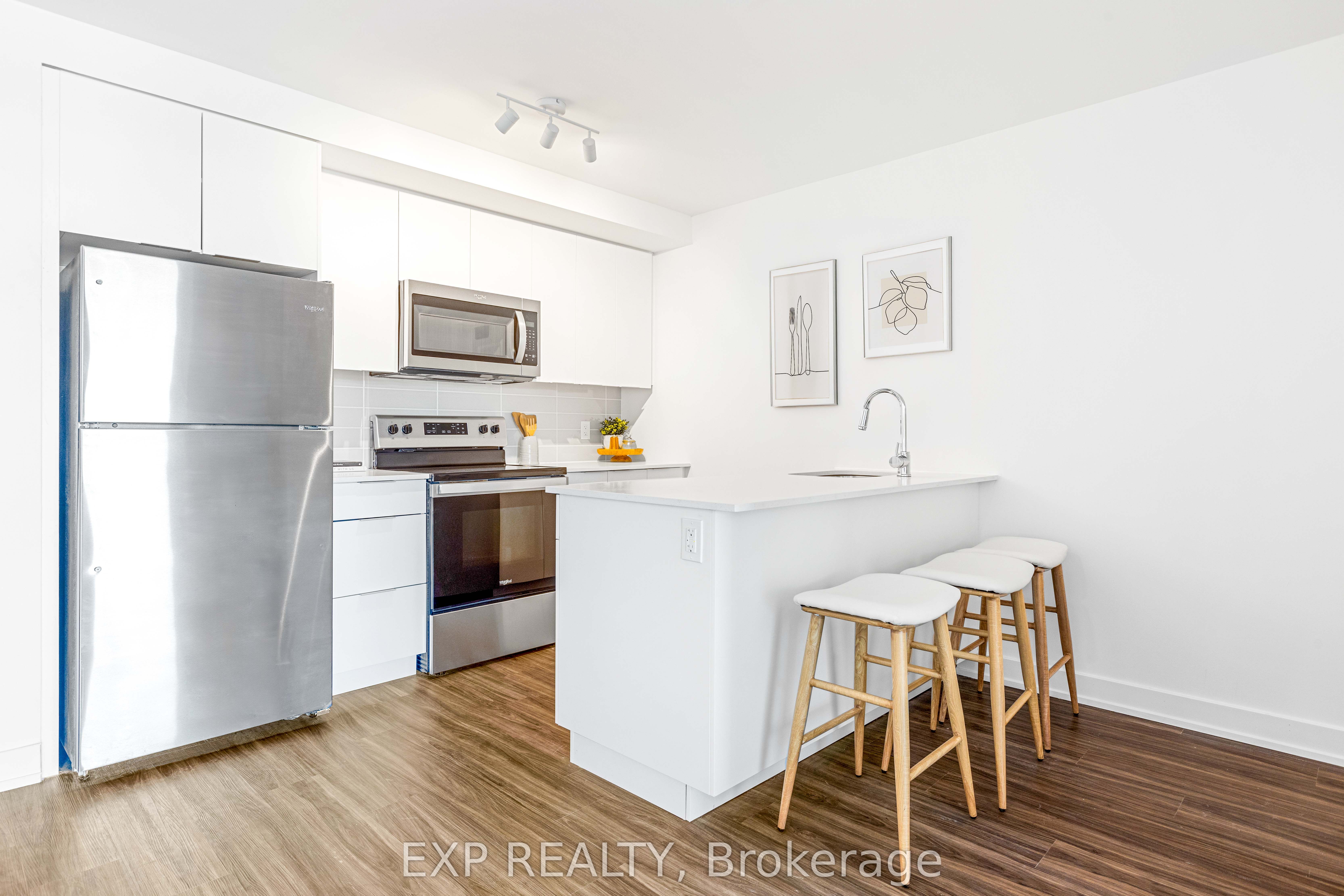 1366 Carling Ave Property Photo 3