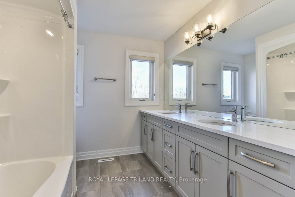 83 Greene Street Property Photo 32