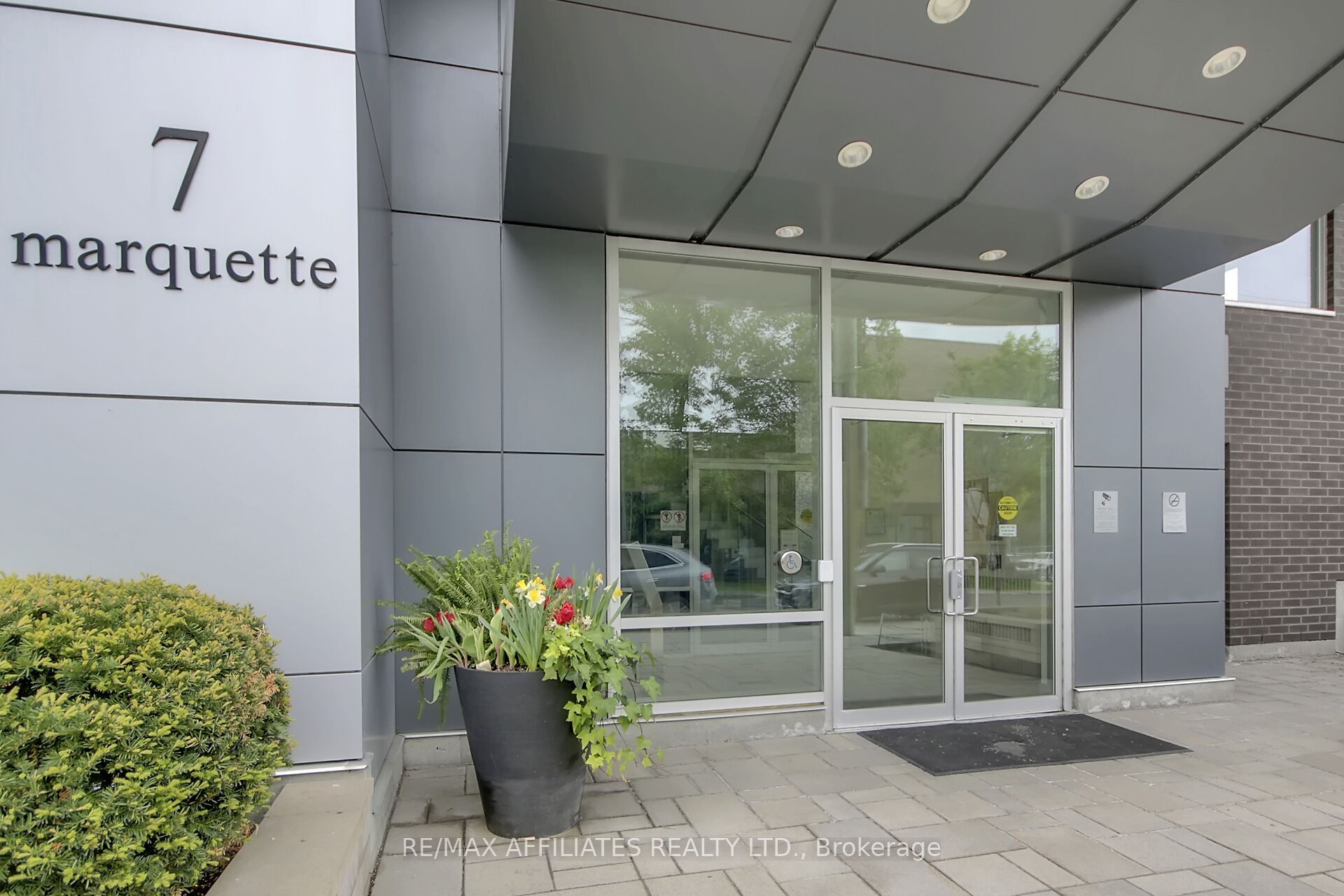7 Marquette Avenue 310b Property Photo 1