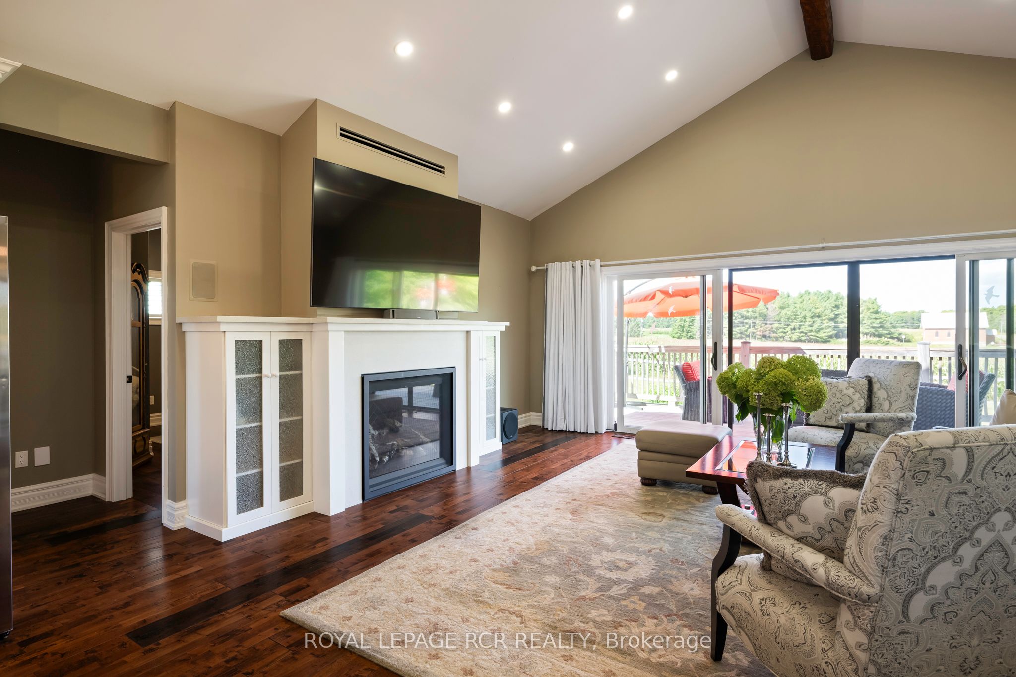 676600 Centre Road Property Photo 15