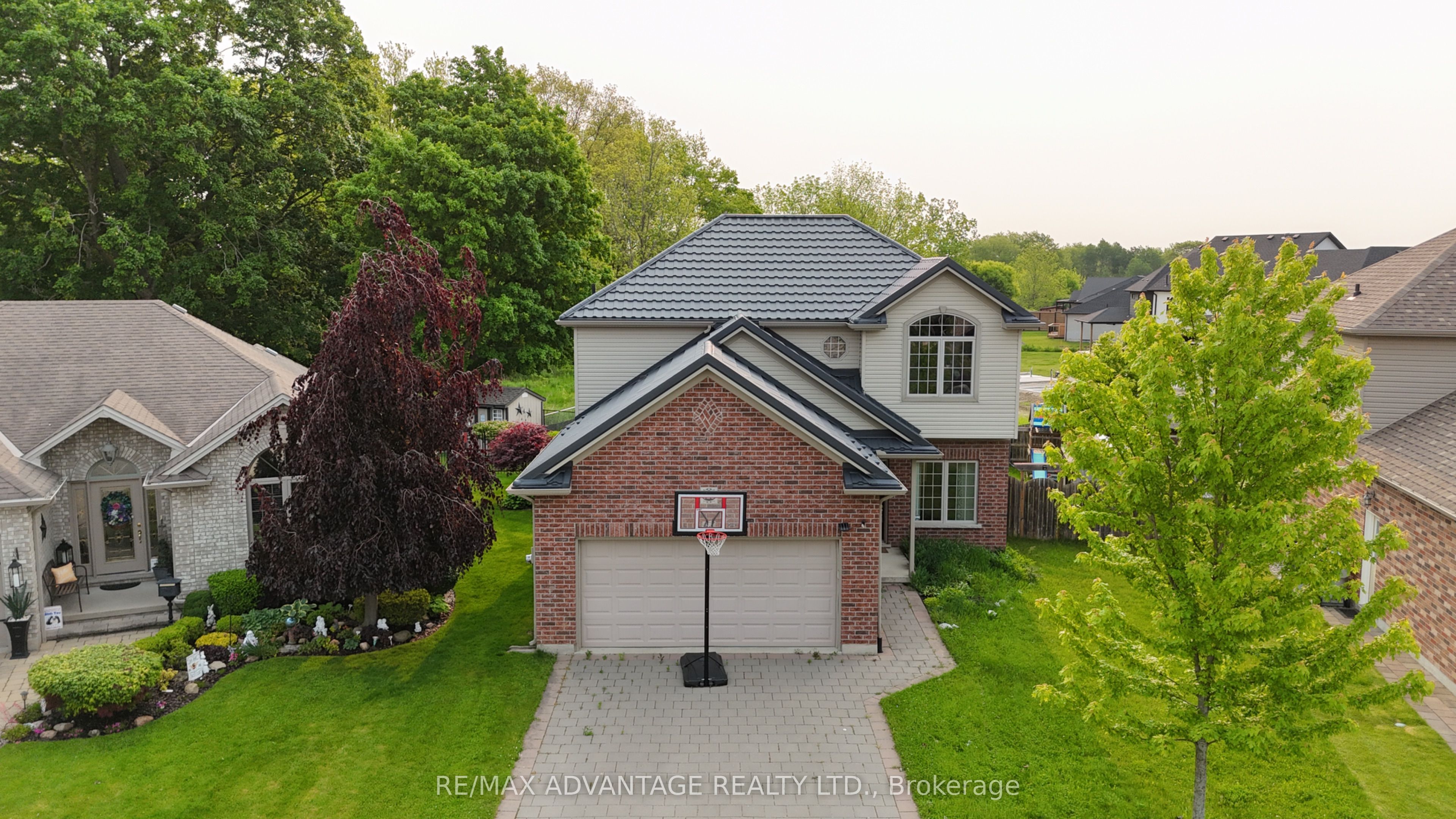 125 Deborah Drive Property Photo 1