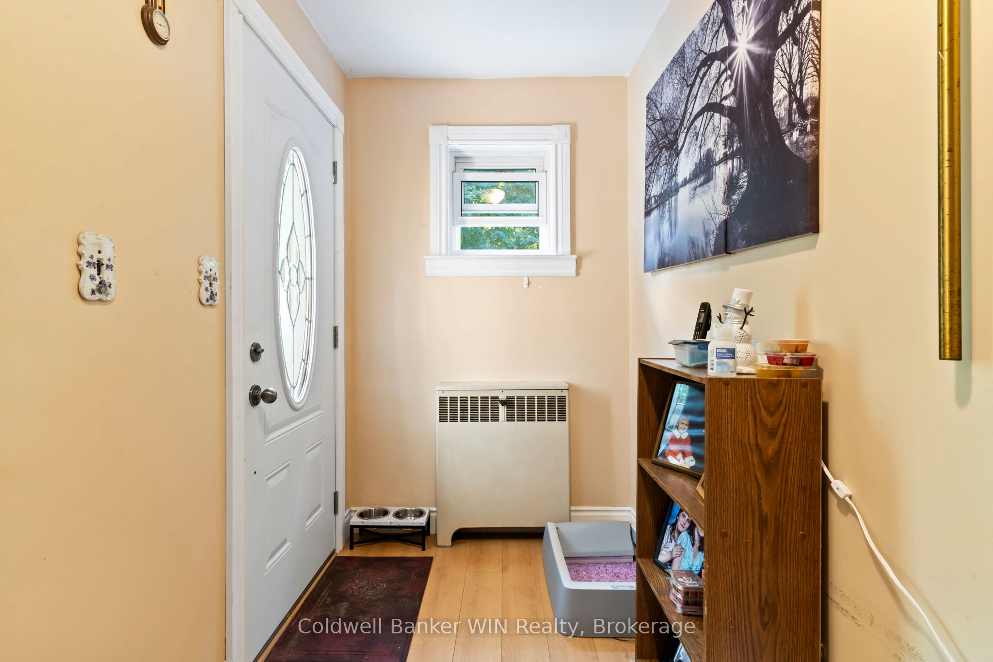 121 Queen Street W Property Photo 20