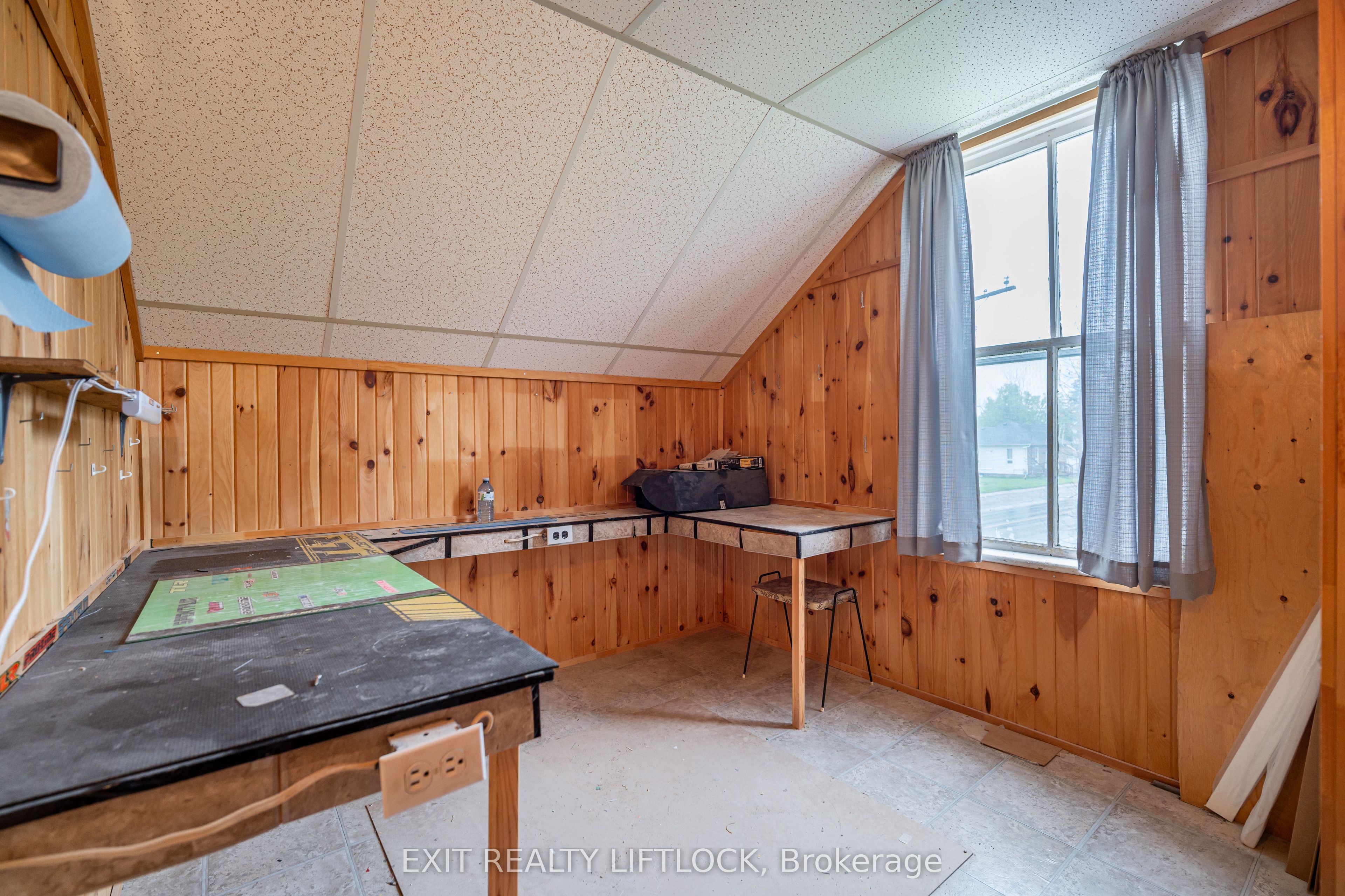 25 King Street W Property Photo 17